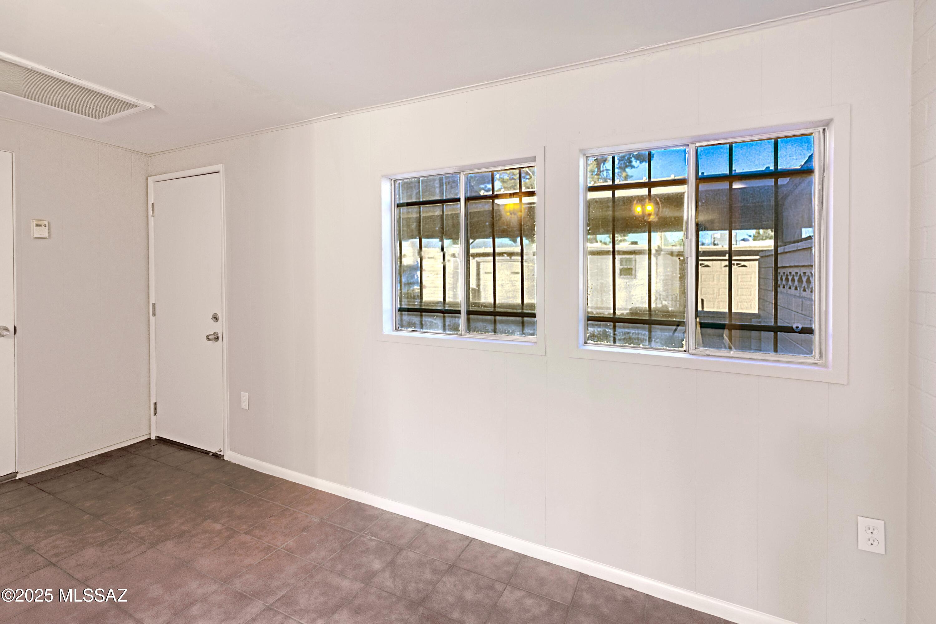 Rolling Hills Towne House - Residential