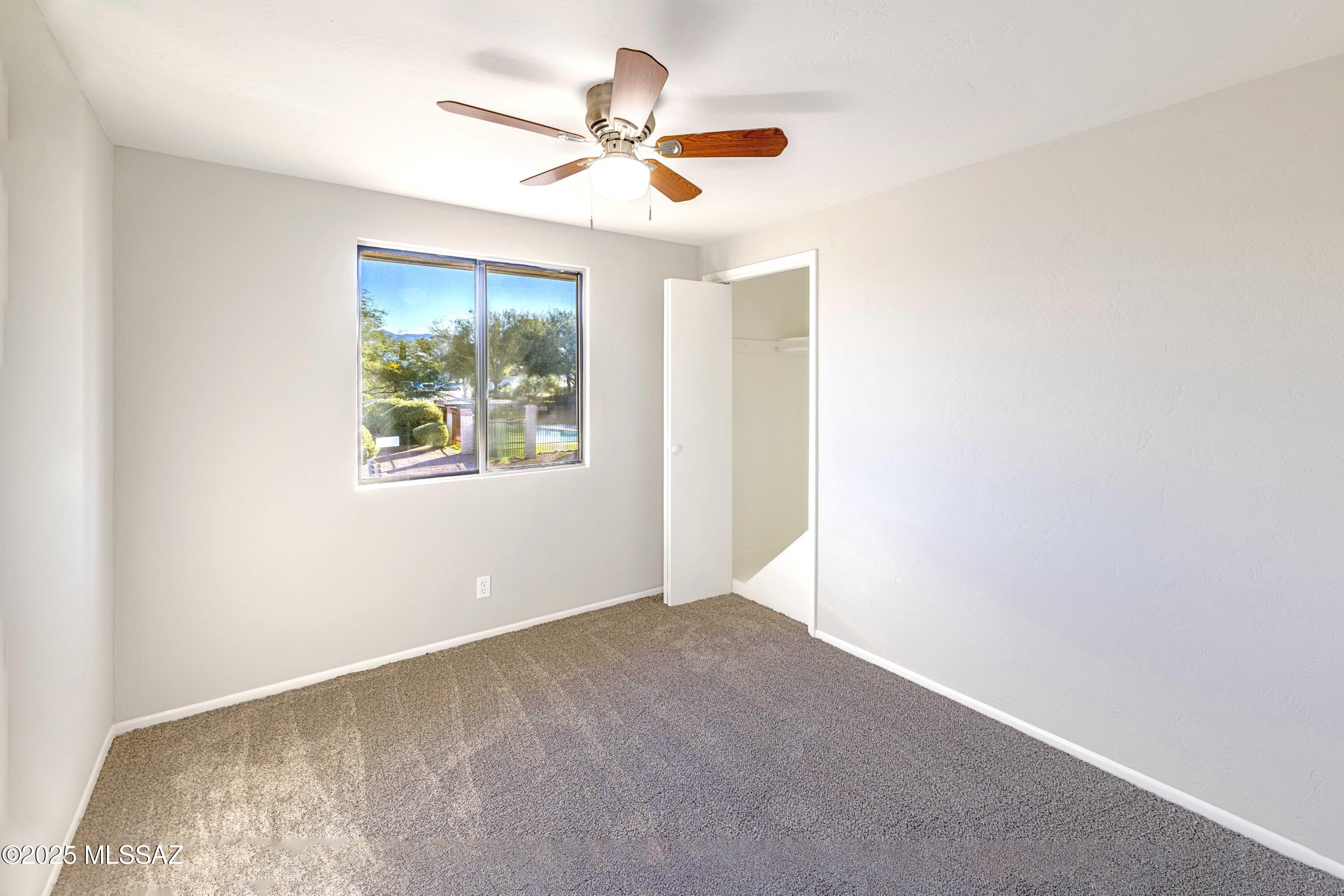 Rolling Hills Towne House - Residential