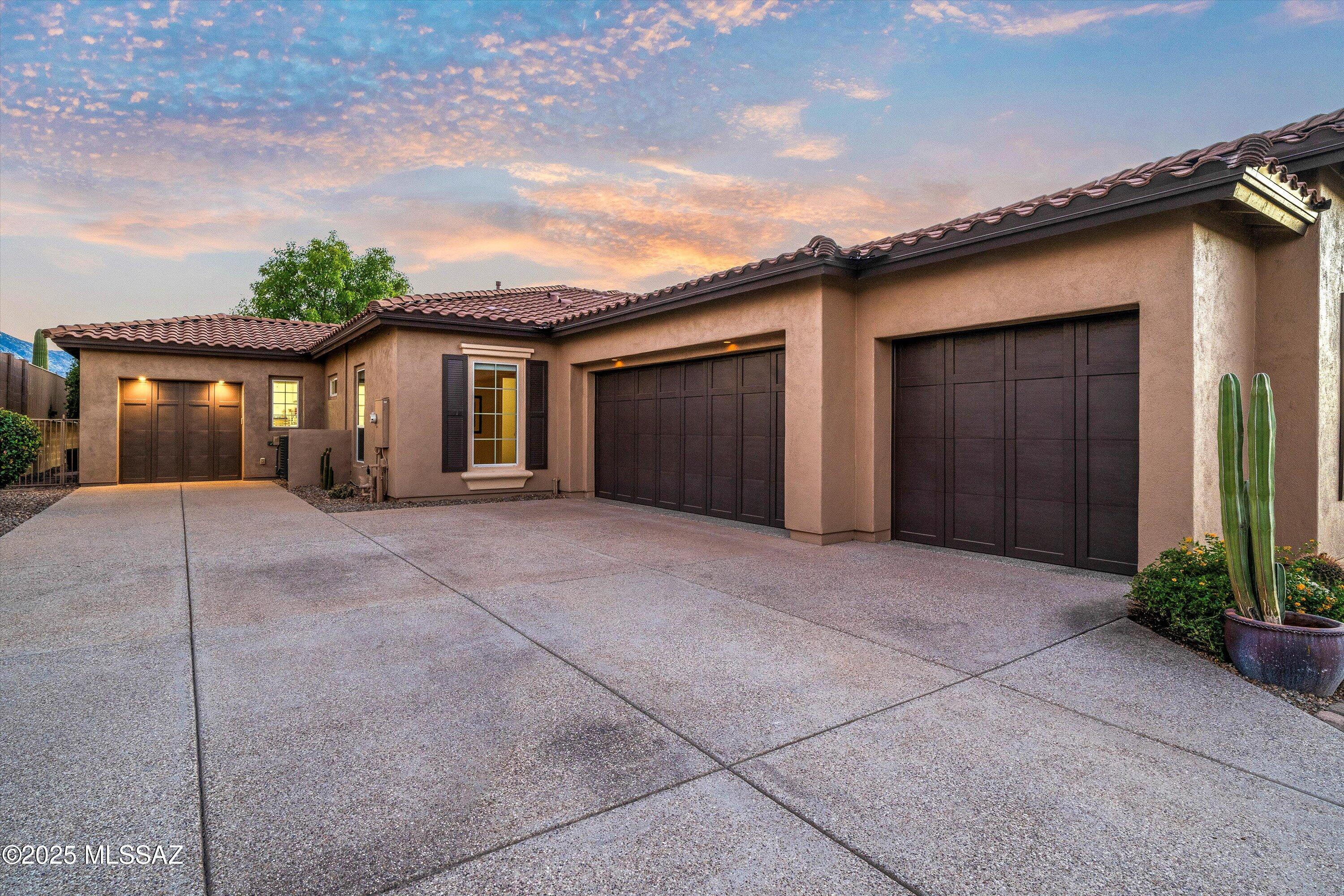 Saddlebrooke - Residential