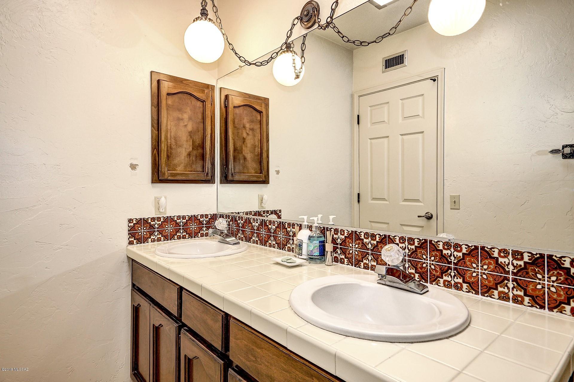 Valle Verde Del Norte (1-100) - Residential