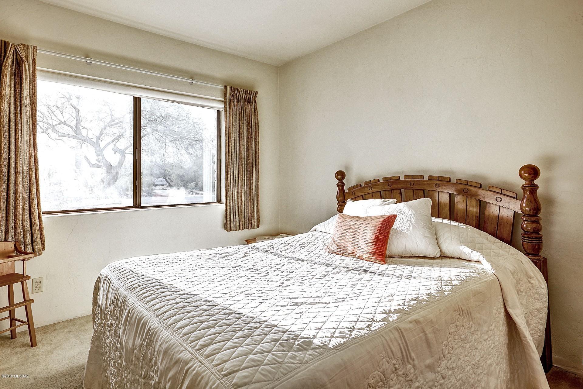 Valle Verde Del Norte (1-100) - Residential