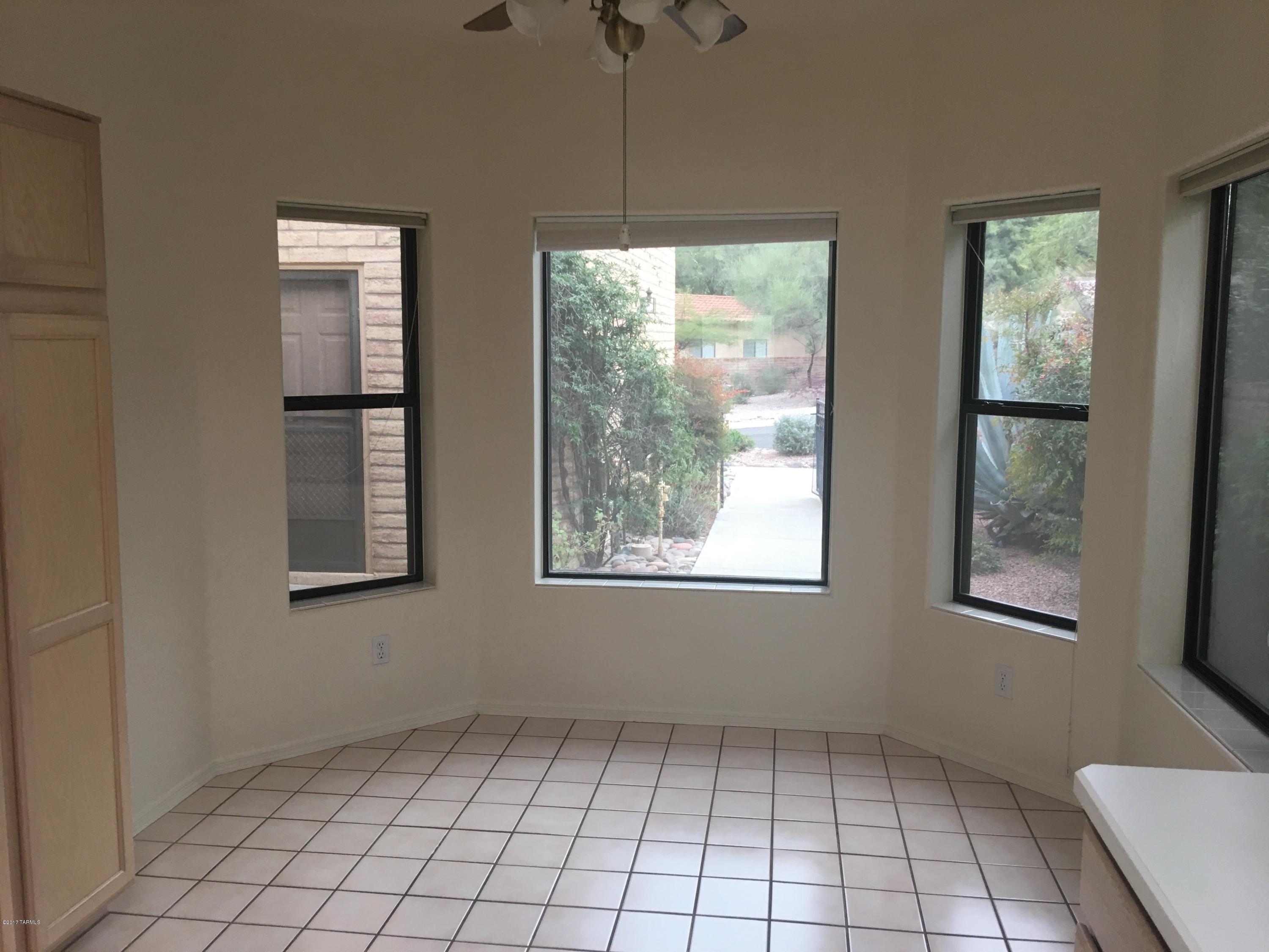 Valle Del Oro Townhomes (1-90) - Residential Lease