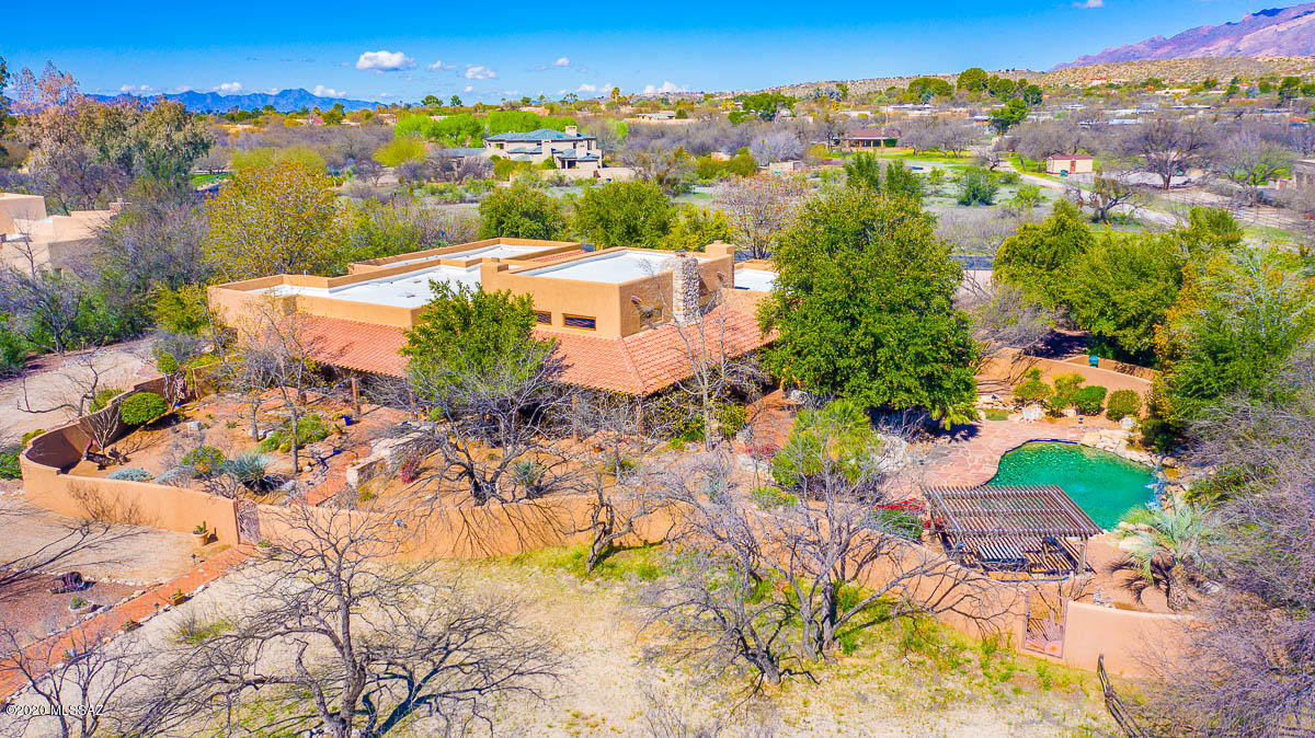 La Cienega (1-17) - Residential