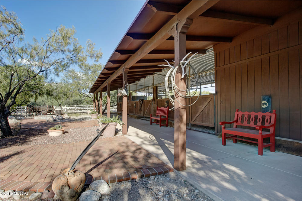 La Cienega (1-17) - Residential