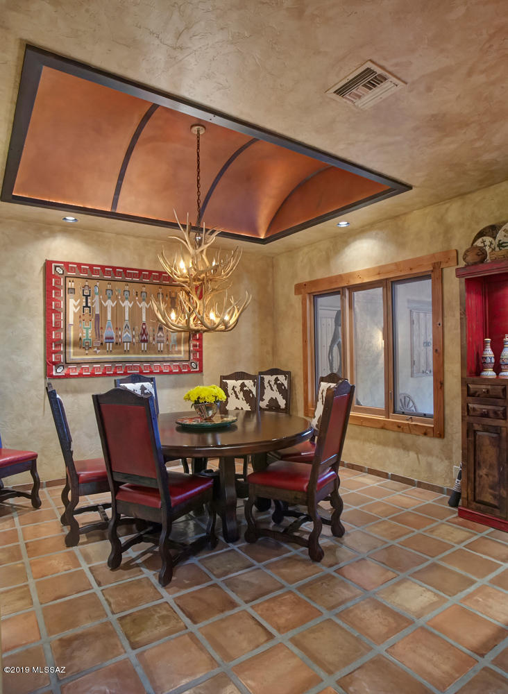 La Cienega (1-17) - Residential