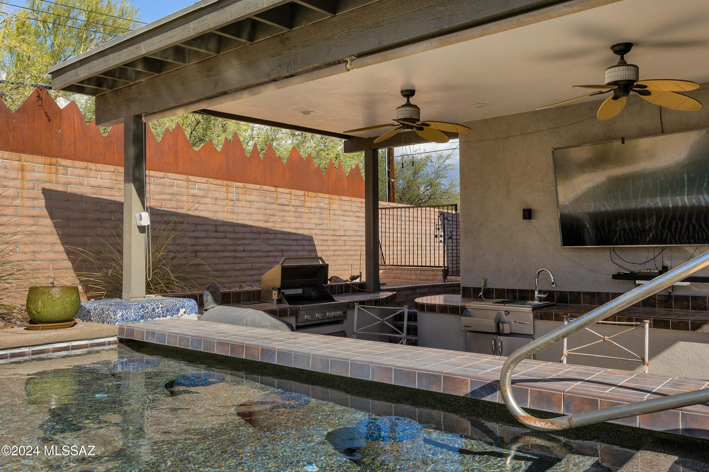 Bear Canyon Hills - Residential