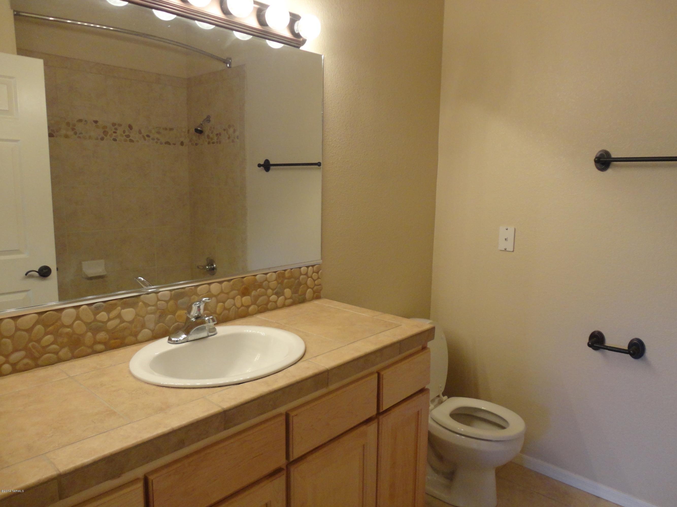 Pinnacle Canyon Condominium - Residential