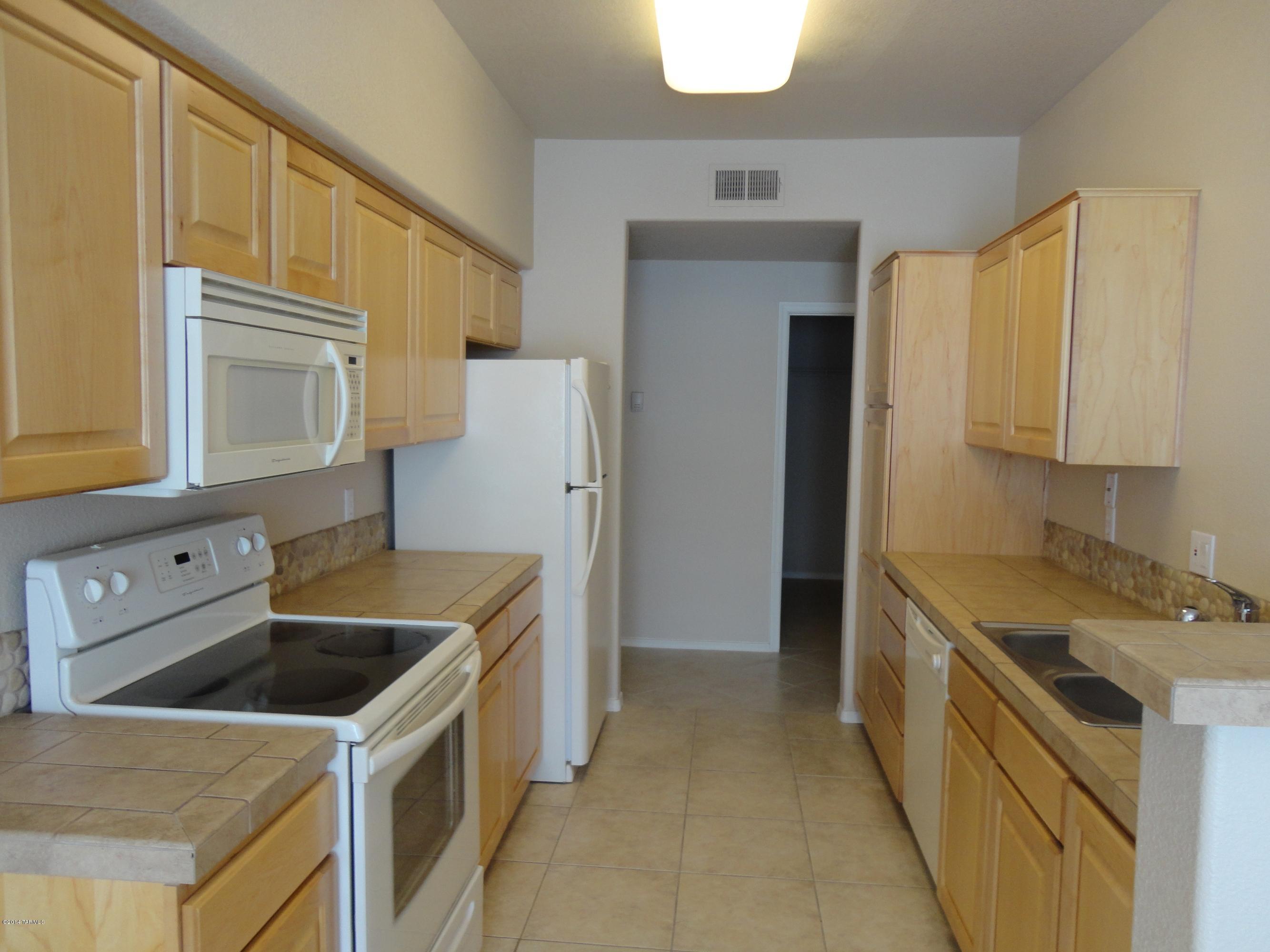 Pinnacle Canyon Condominium - Residential