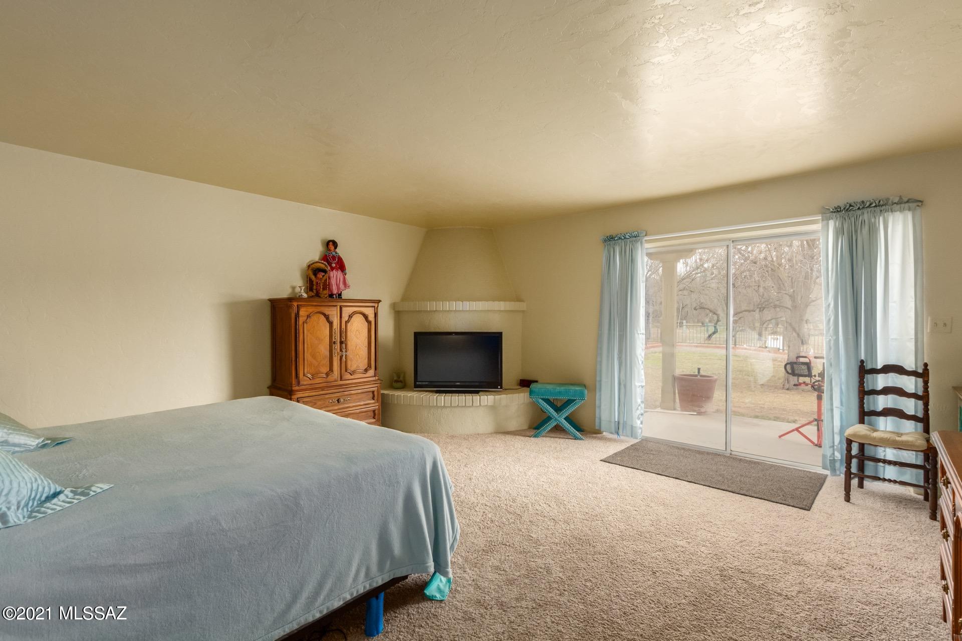 Tanque Verde Village - Residential