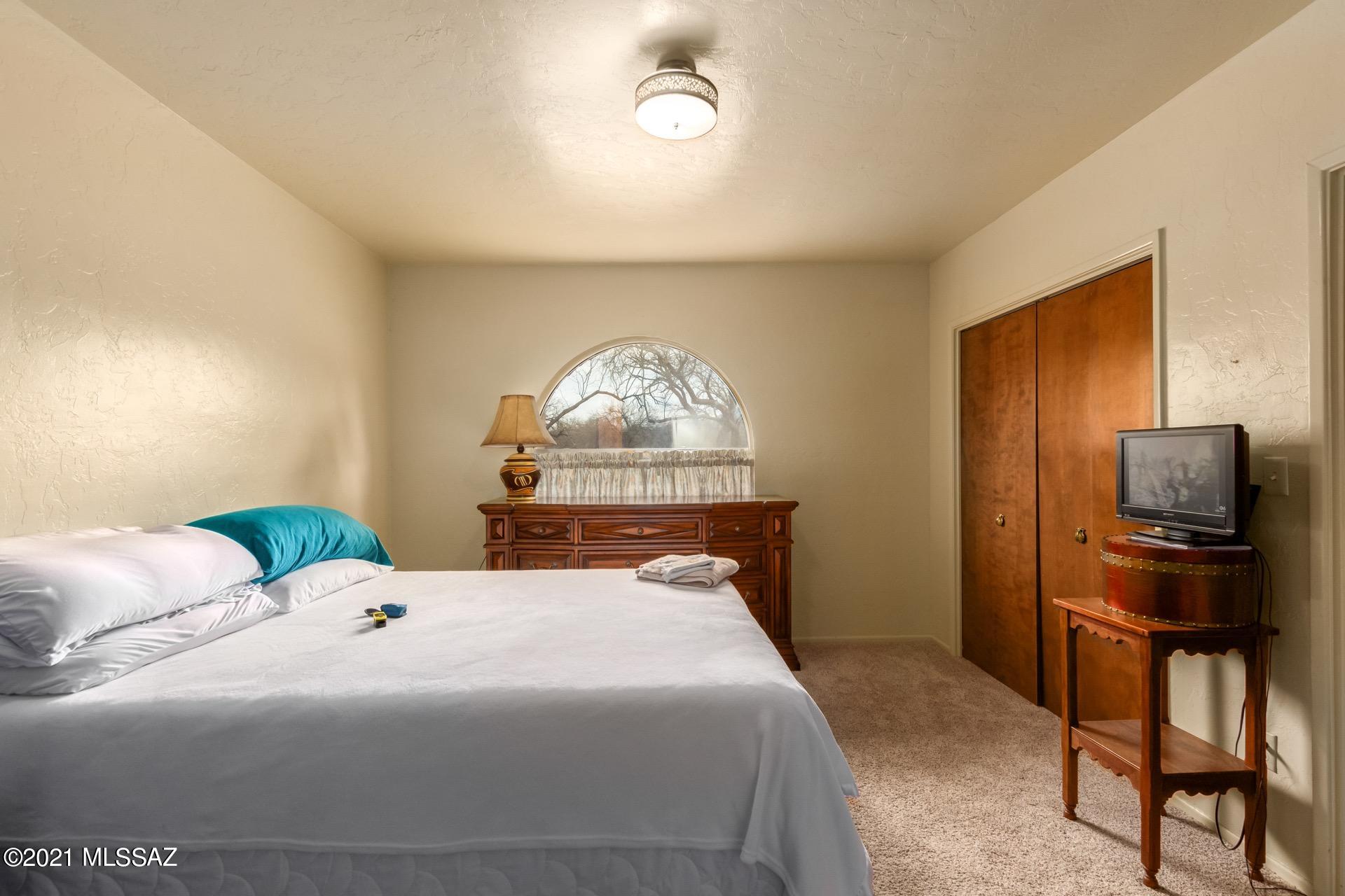 Tanque Verde Village - Residential