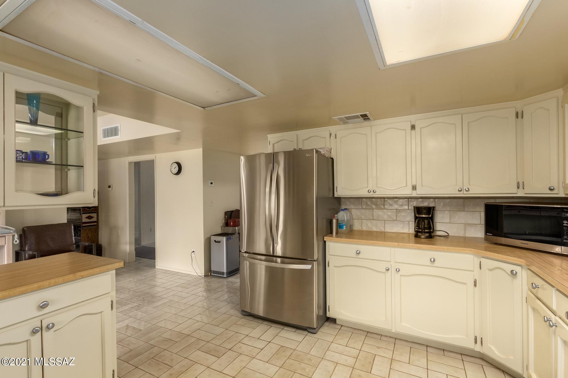 Tanque Verde Village - Residential