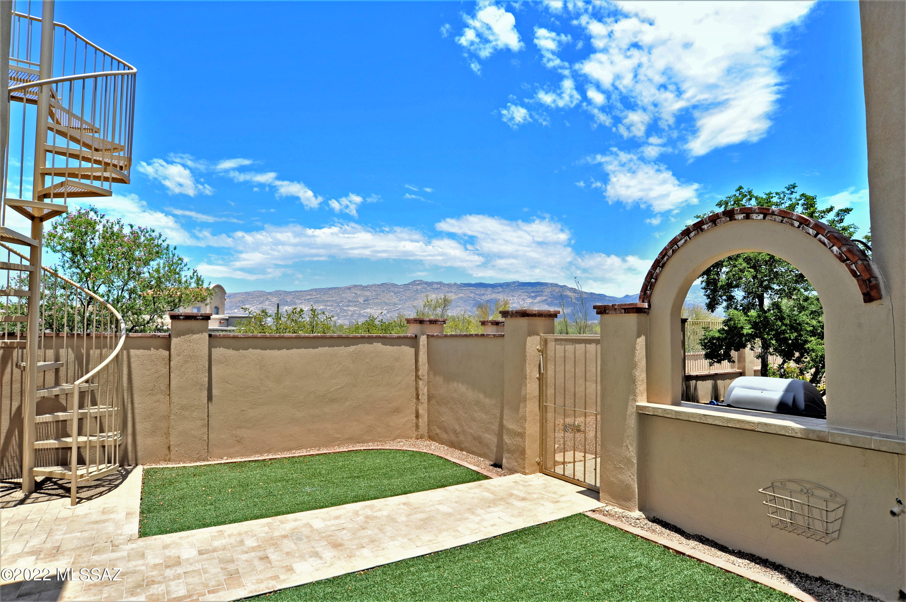 Coyote Creek (1-395) - Residential
