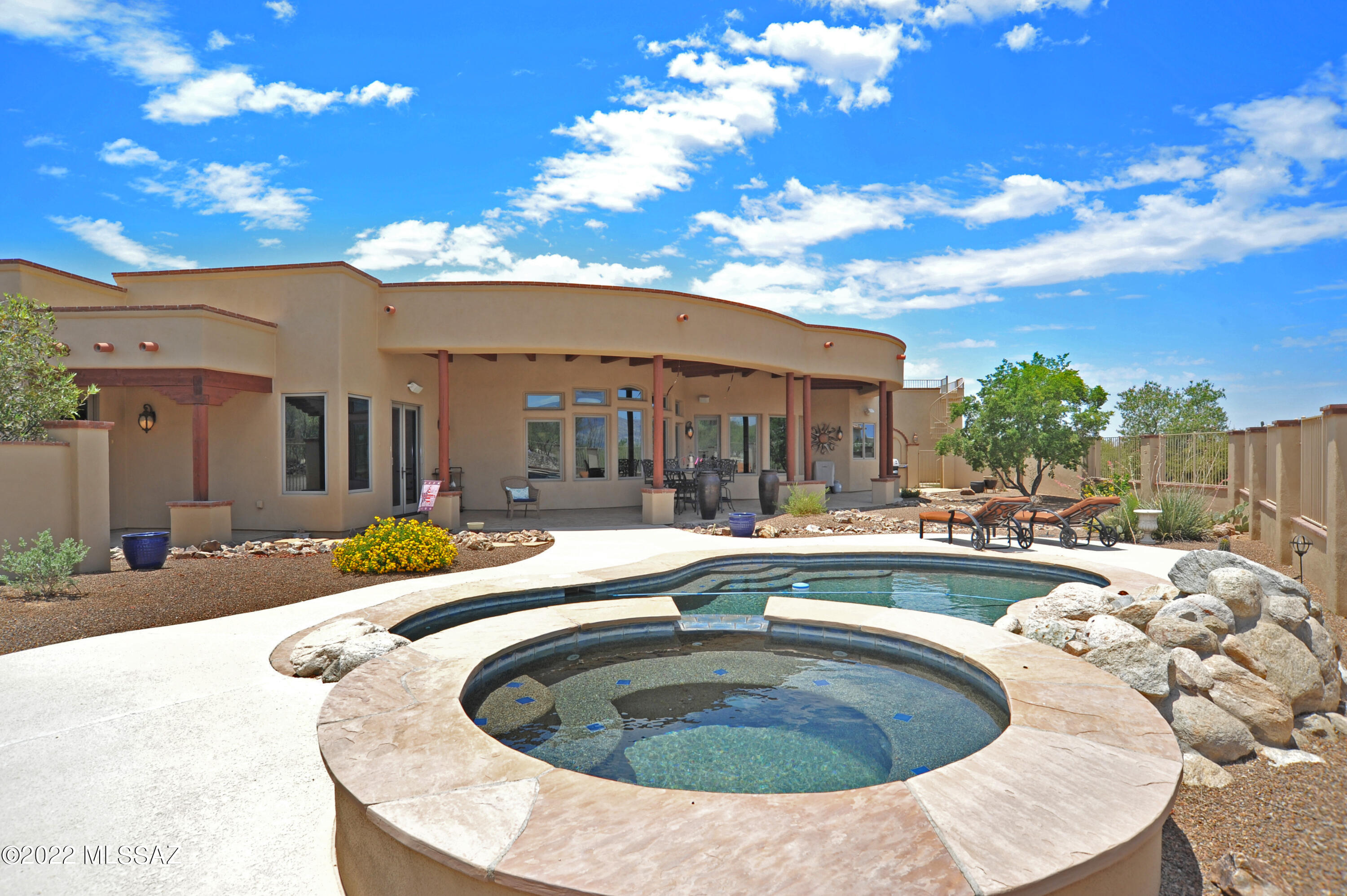Coyote Creek (1-395) - Residential