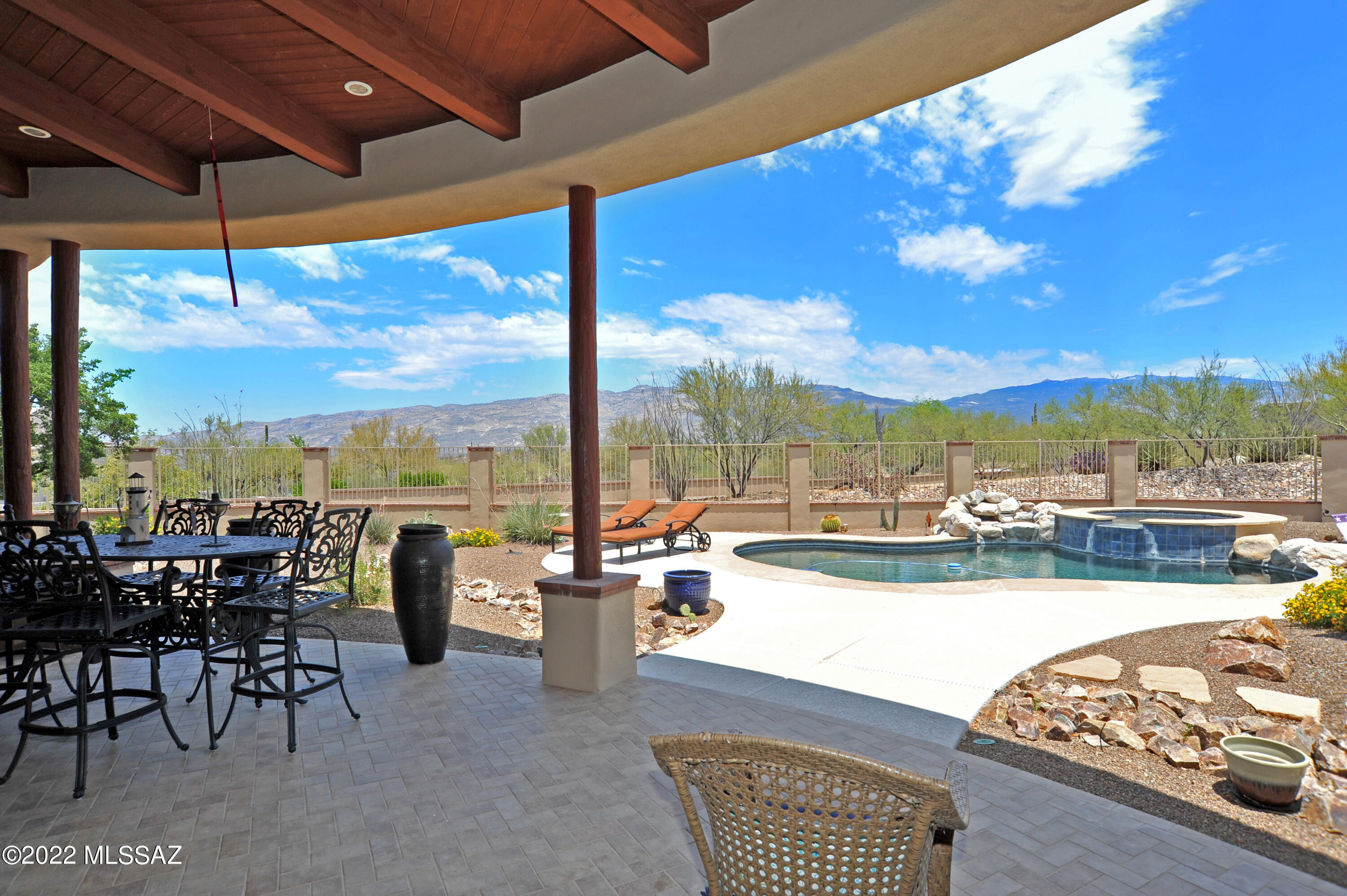 Coyote Creek (1-395) - Residential