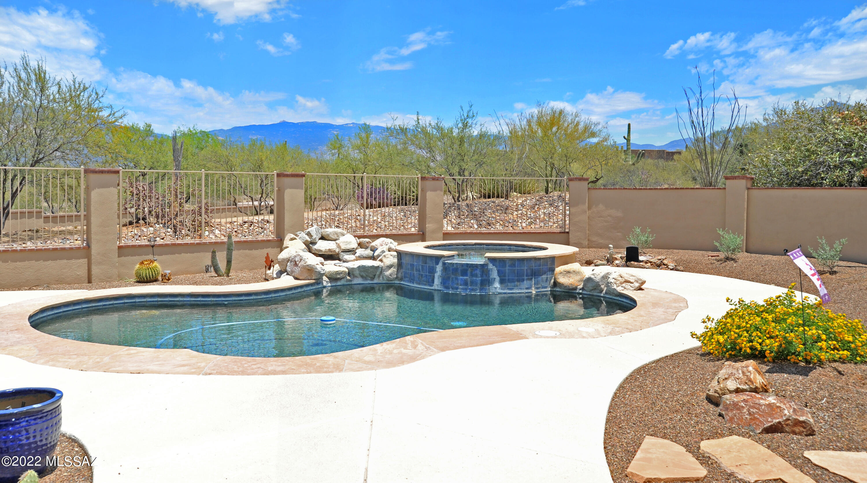 Coyote Creek (1-395) - Residential