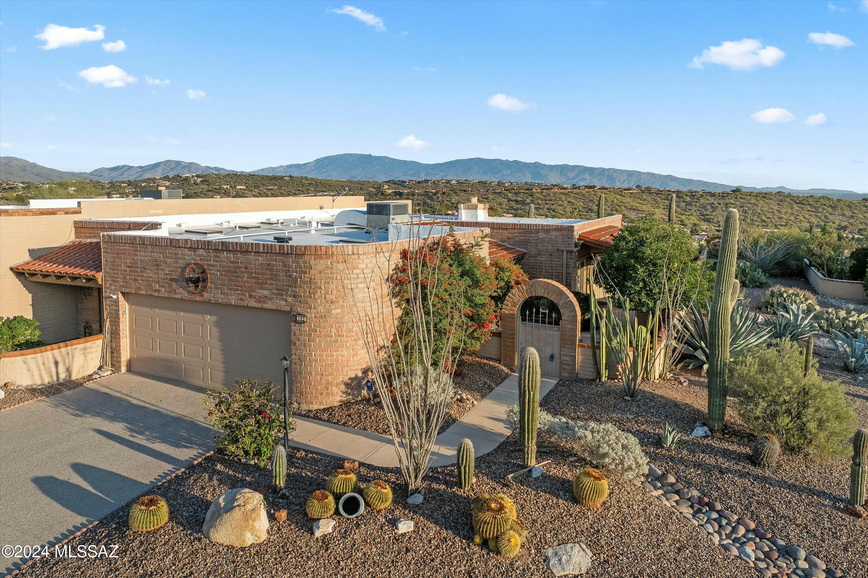 Nestled in the charming neighborhood of Fairfield, this single-family home offers beautiful vistas of Tucson's natural beauty. Living so close to Nature brings a certain feeling unable to describe, its tranquility is unmatched. Also this lovely abode is perfect from entertaining to enjoying a peaceful and quiet life. Additionally, it is conveniently located within a short distance to all the amenities and attractions Tucson has to offer. From the Best restaurants to Fantastic shopping. Come take a look!
These types of properties don't come up often...