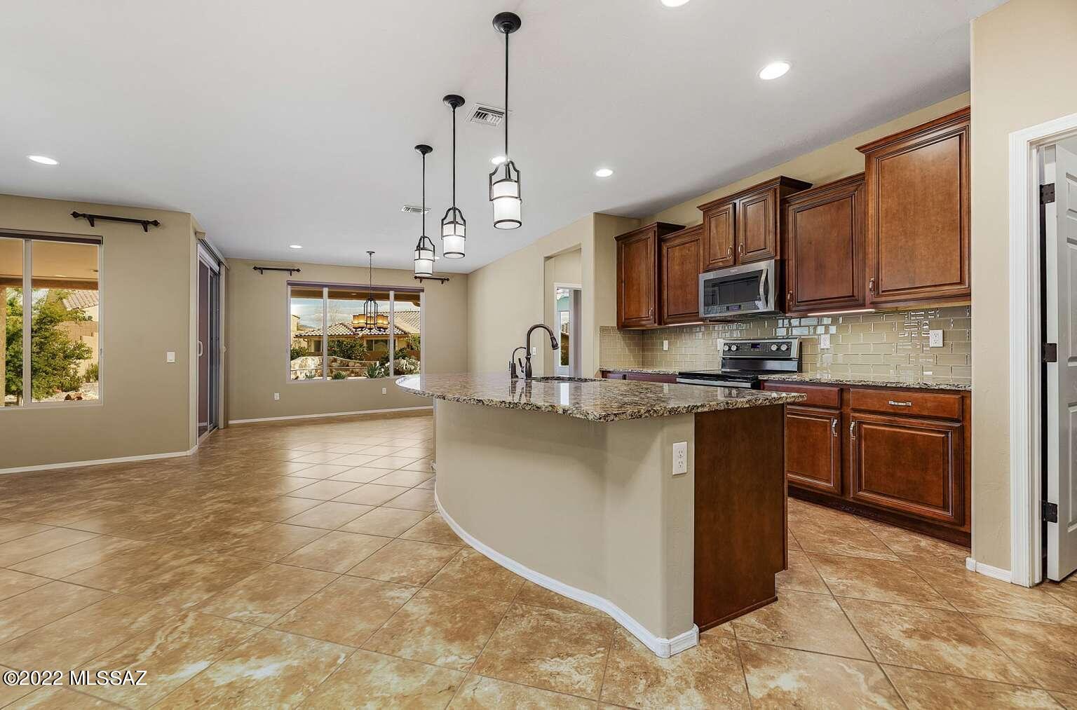 Del Webb At Dove Mountain SQ20131930189 - Residential