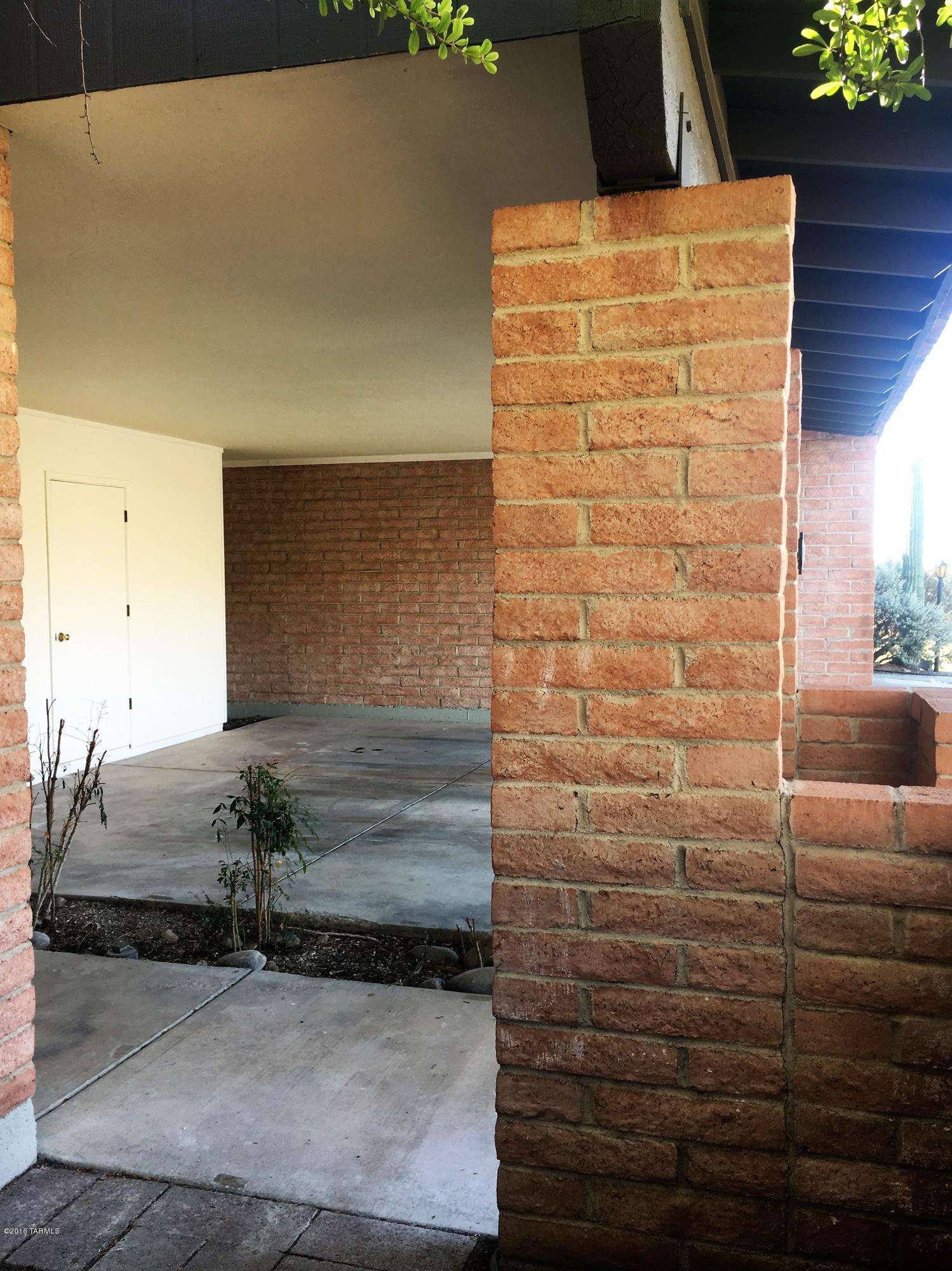 Tierra Serena Townhouses (1-117) - Residential Lease