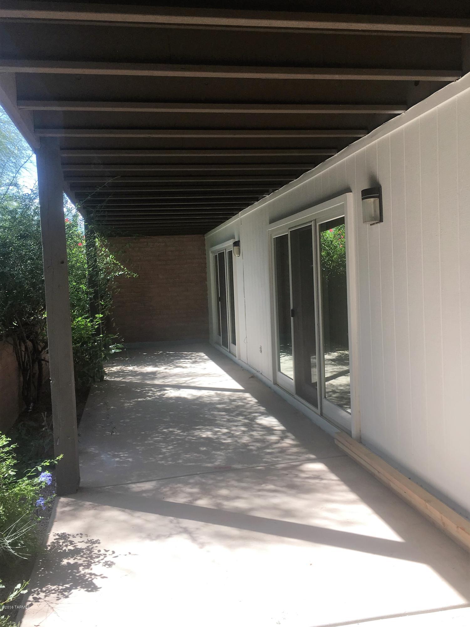 Tierra Serena Townhouses (1-117) - Residential Lease