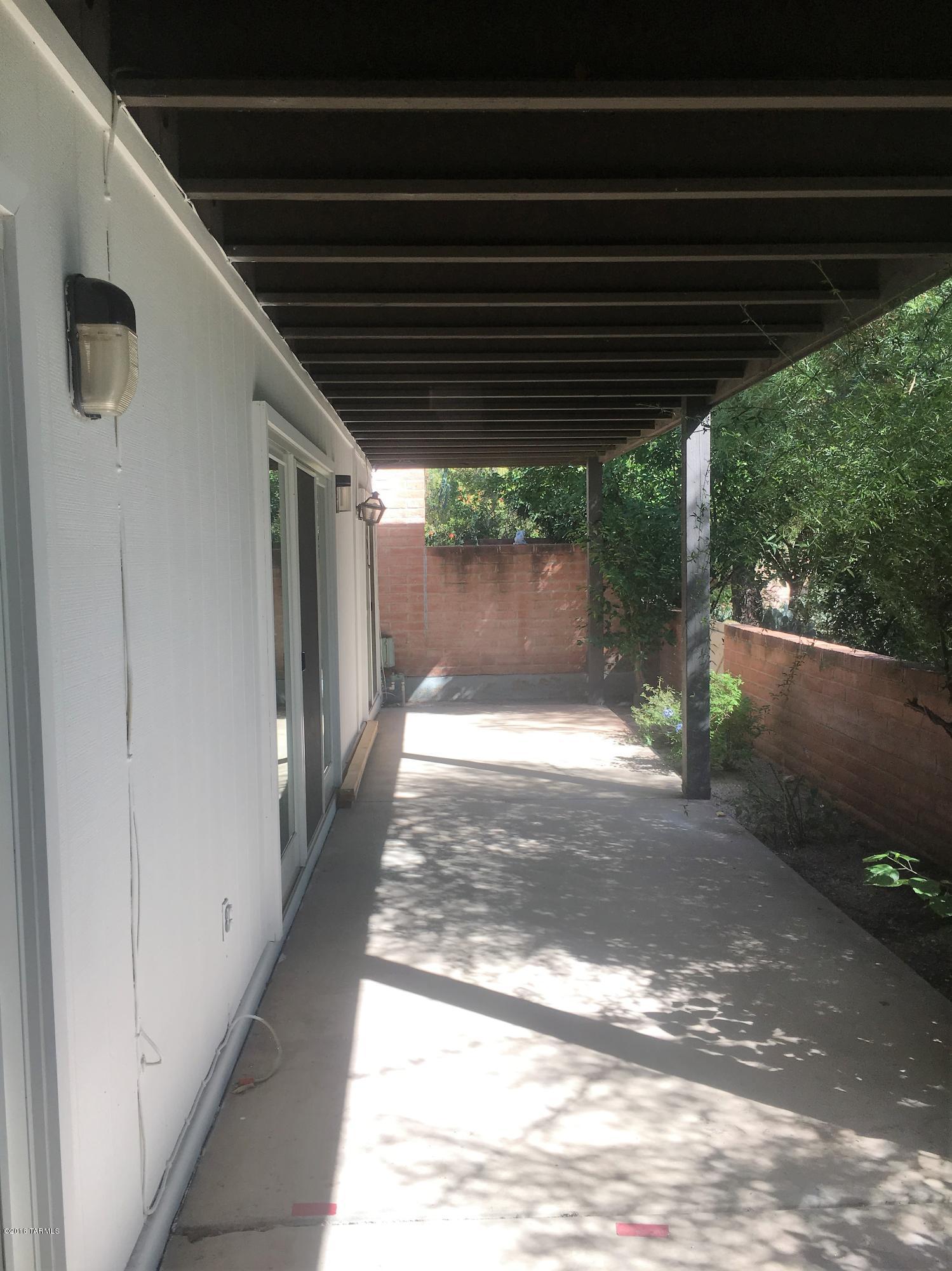 Tierra Serena Townhouses (1-117) - Residential Lease