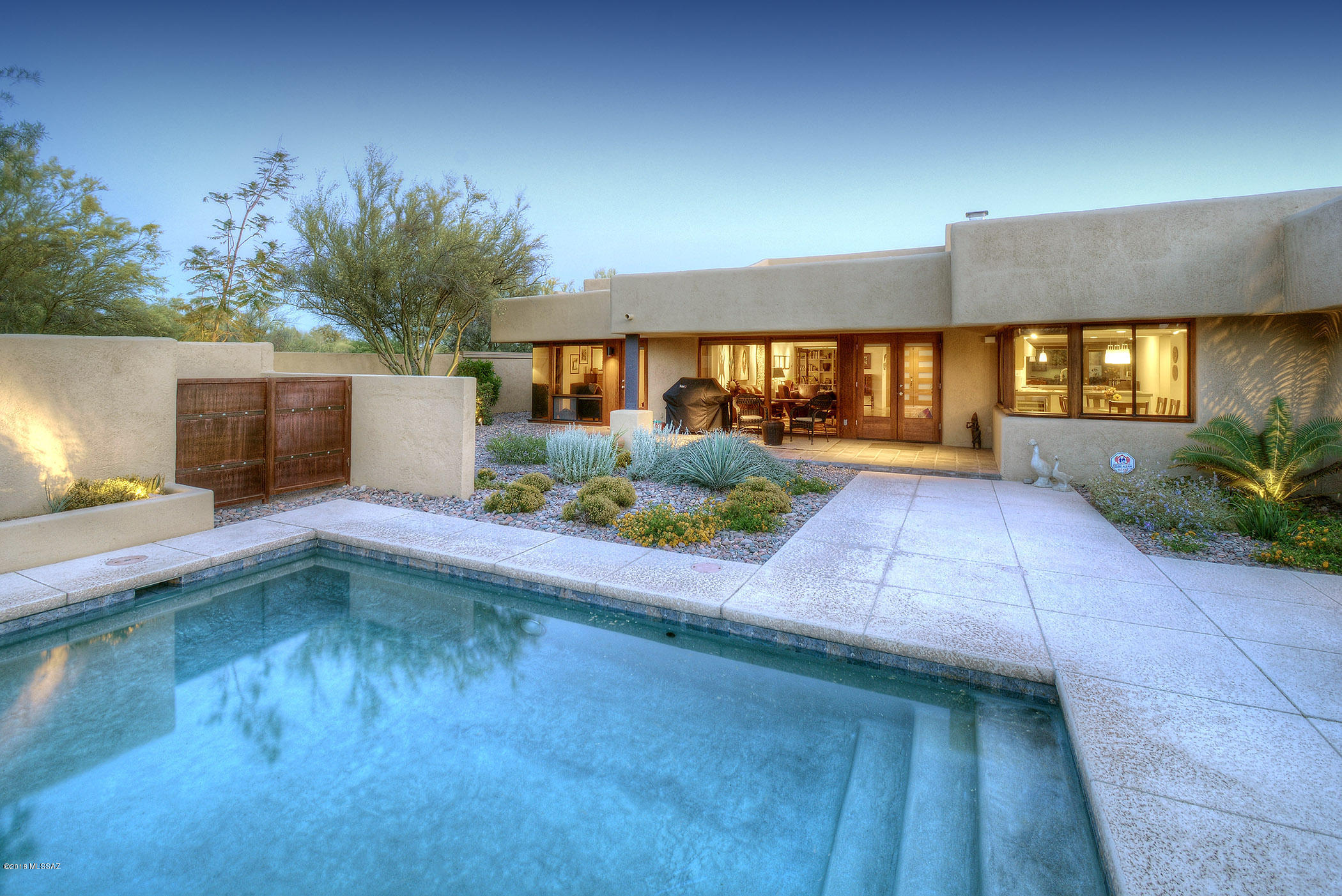 Paseo Los Altos (1-8) - Residential