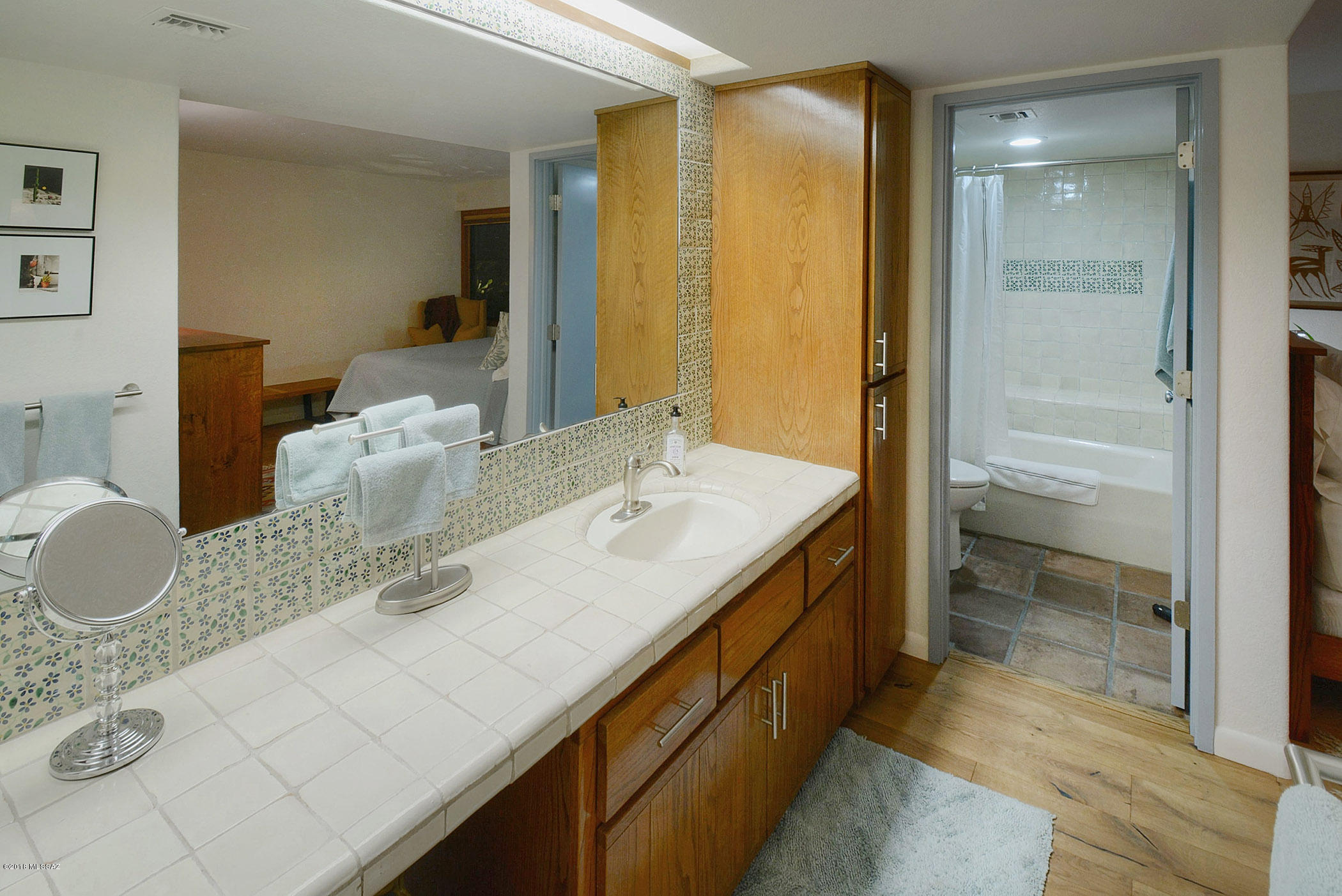 Paseo Los Altos (1-8) - Residential