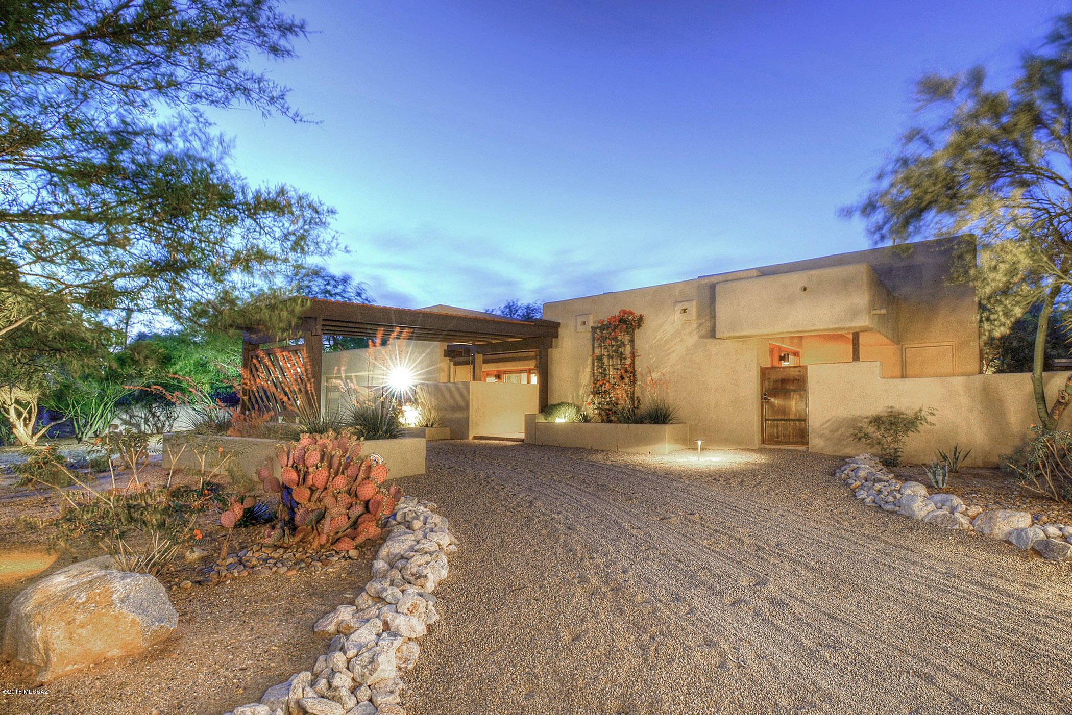 Paseo Los Altos (1-8) - Residential