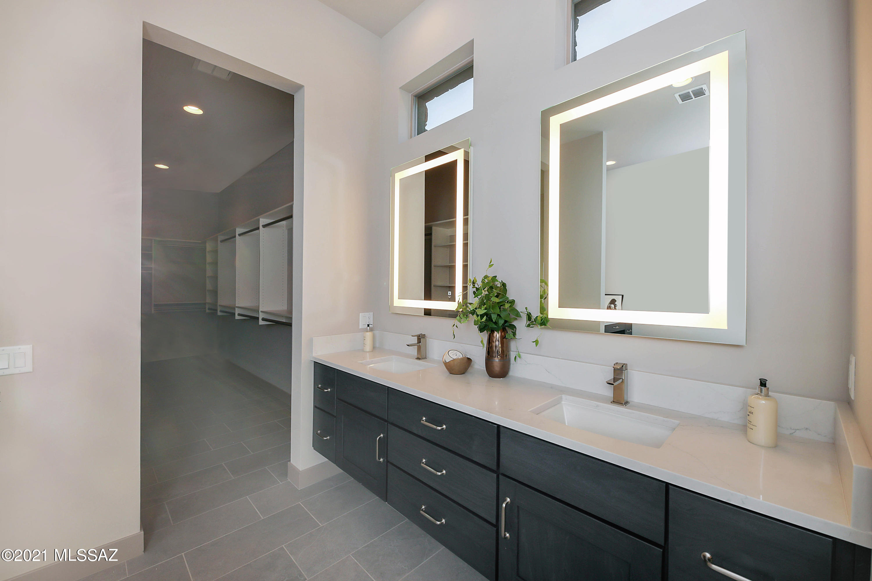 The Enclave At Stone Canyon V - Residential