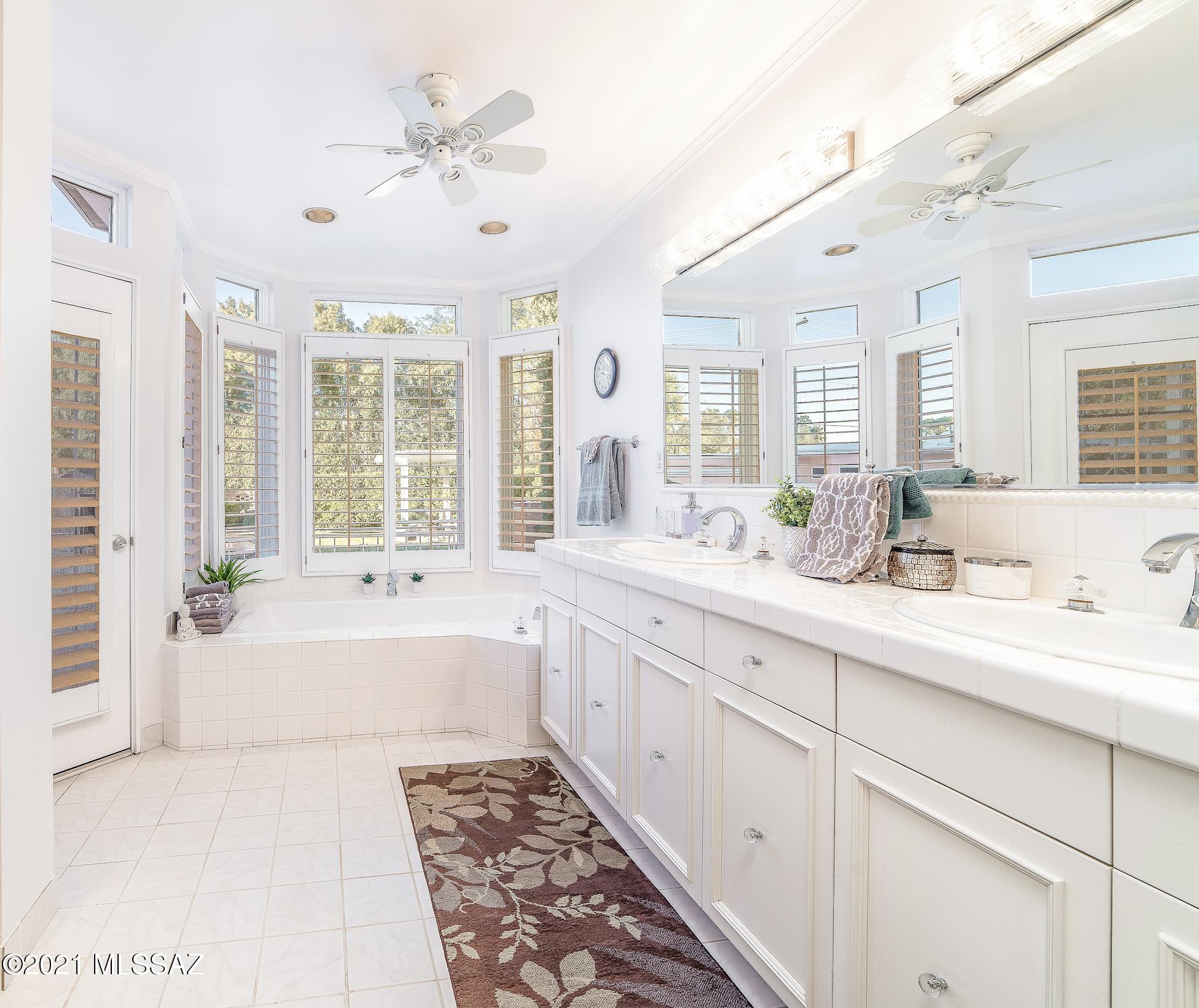 El Encanto Estates - Residential