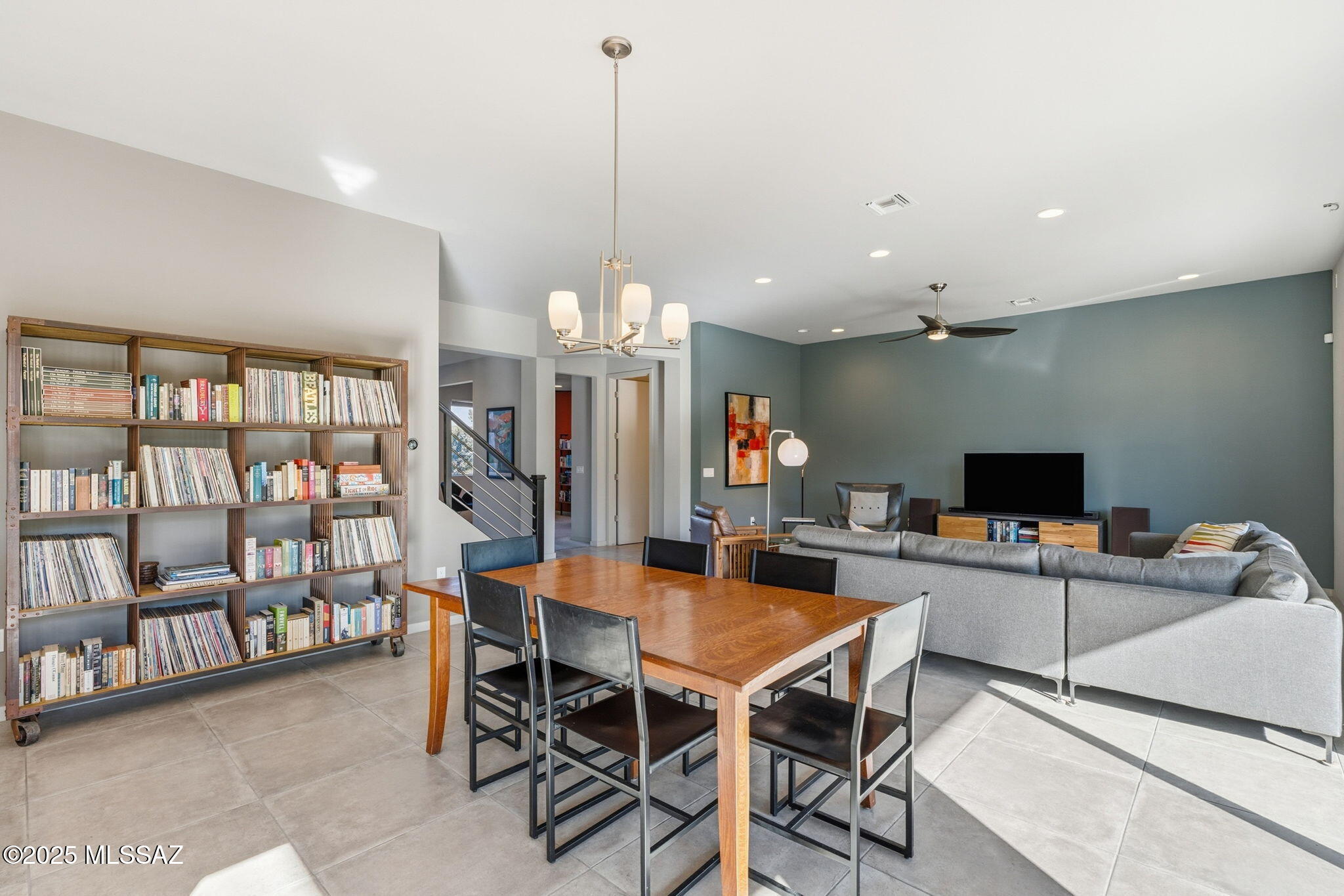 Elementary Place SQ20163230723 - Residential