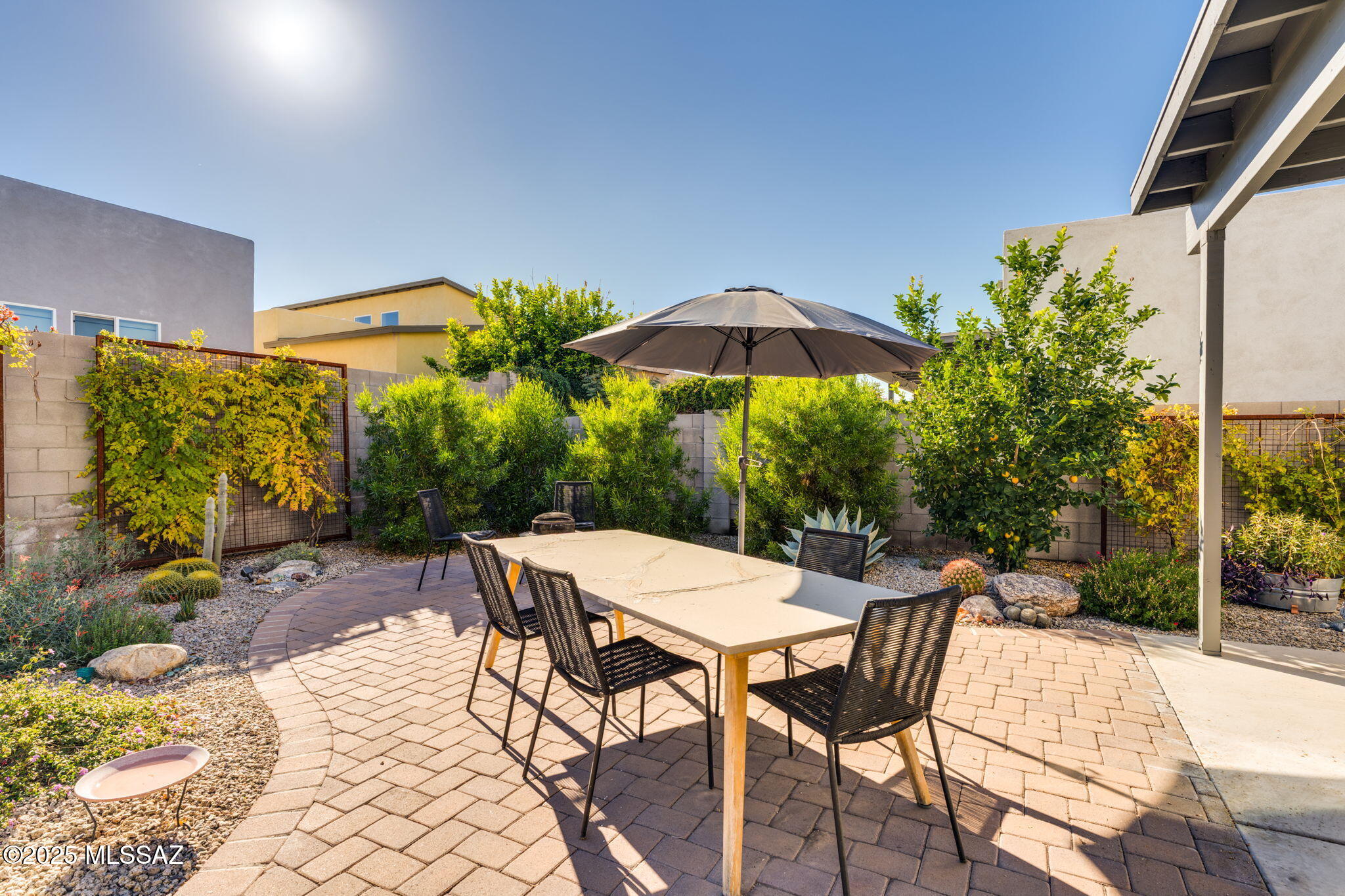 Elementary Place SQ20163230723 - Residential
