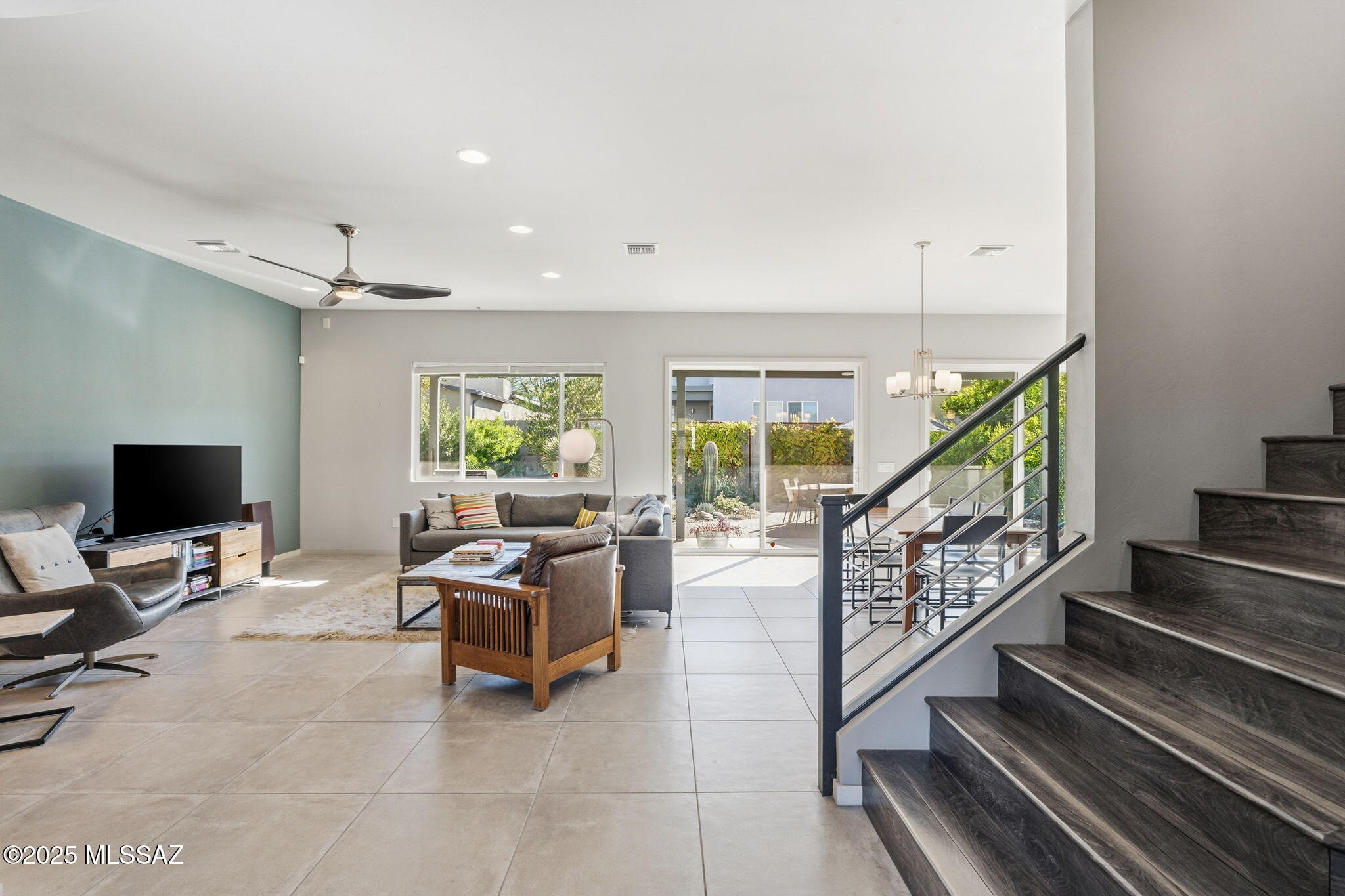 Elementary Place SQ20163230723 - Residential