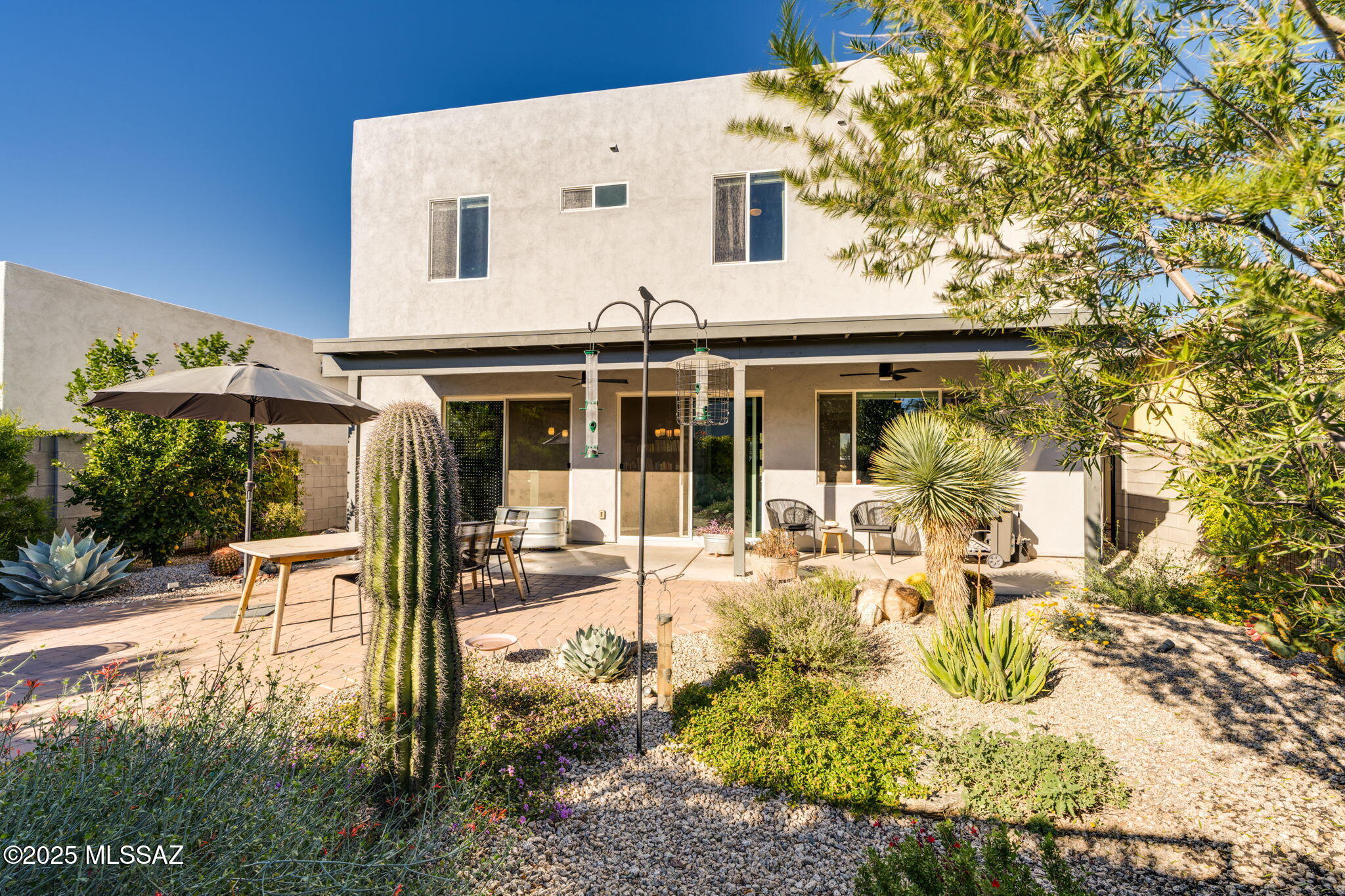 Elementary Place SQ20163230723 - Residential