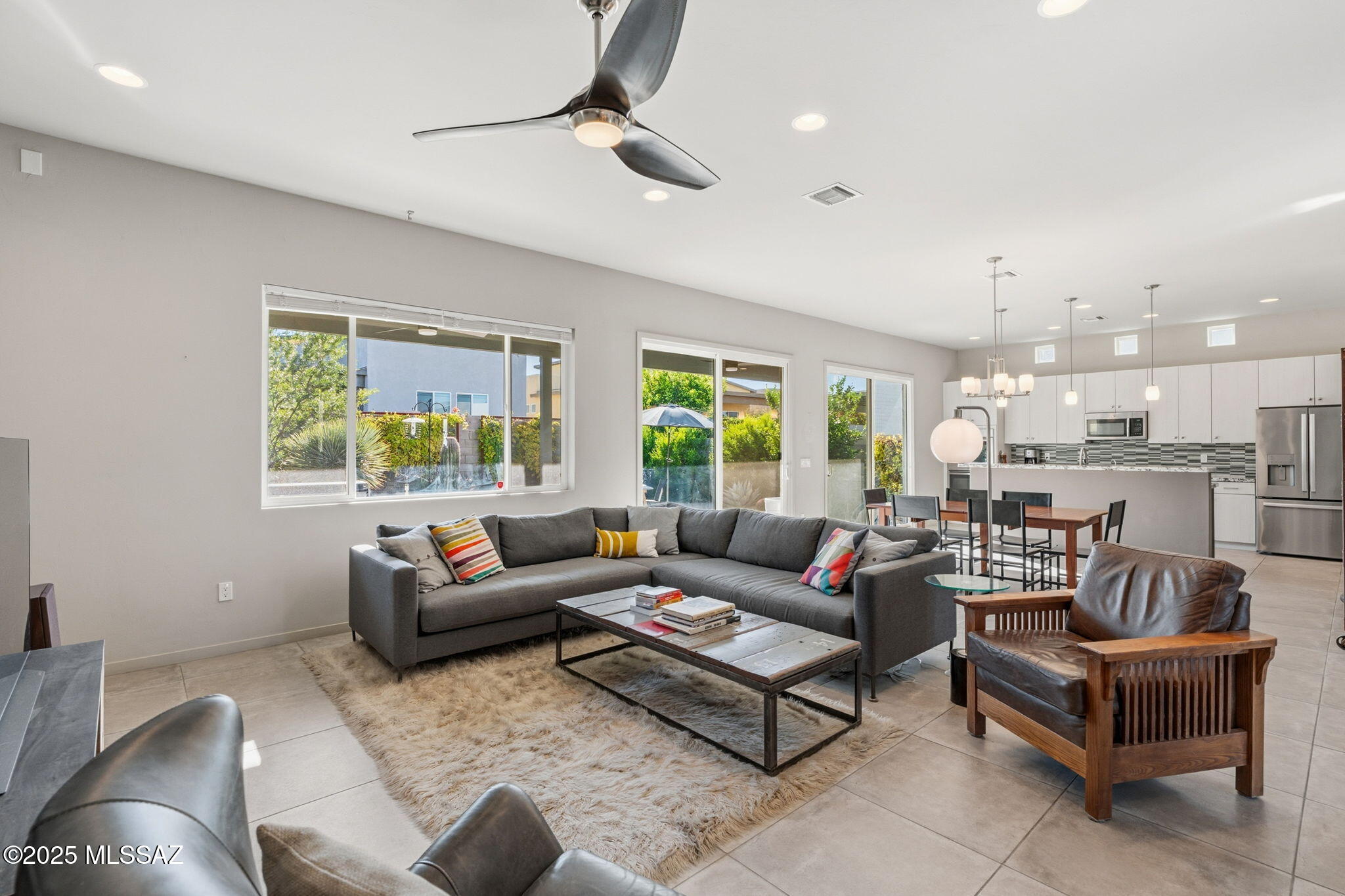 Elementary Place SQ20163230723 - Residential