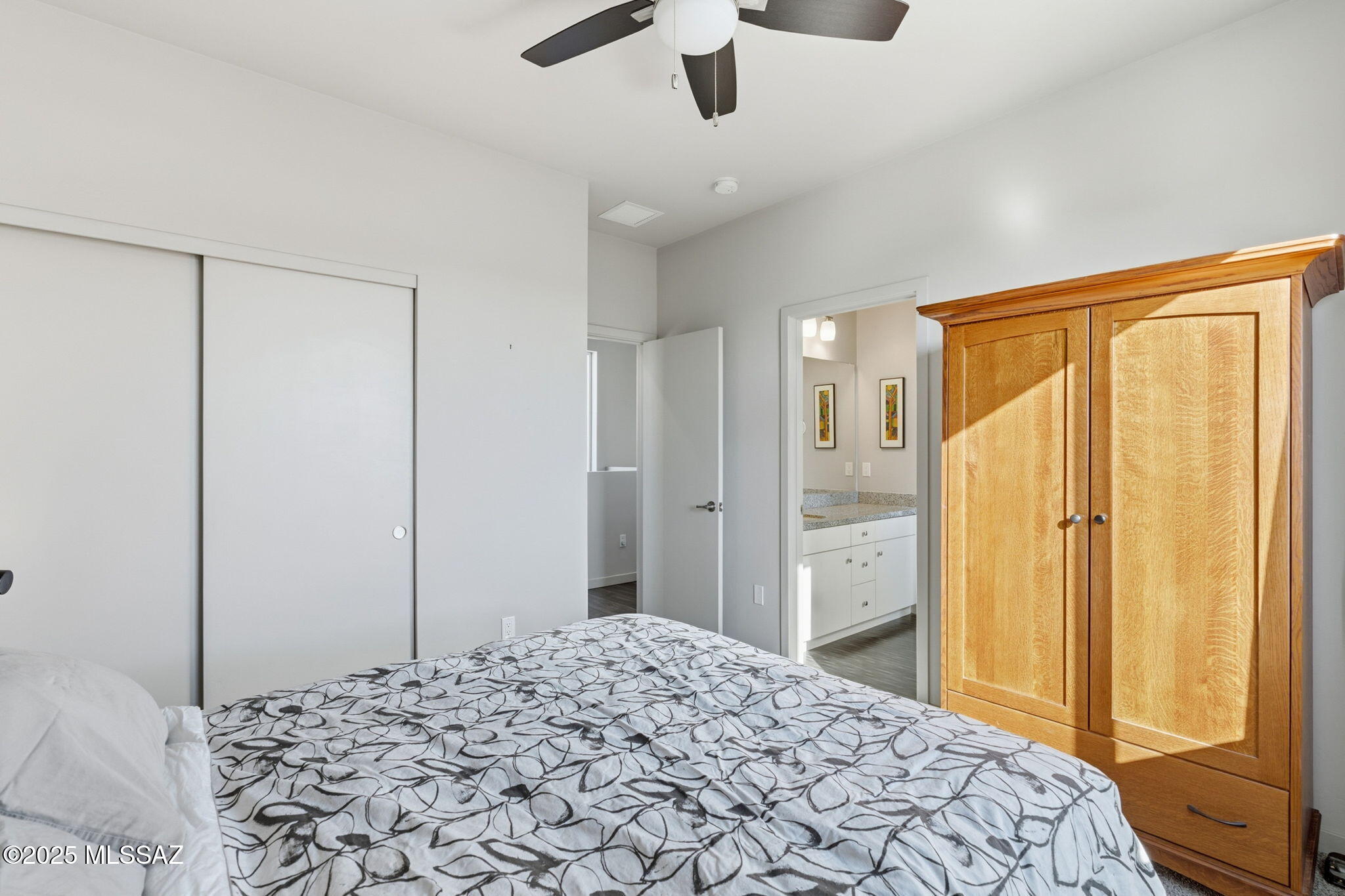 Elementary Place SQ20163230723 - Residential