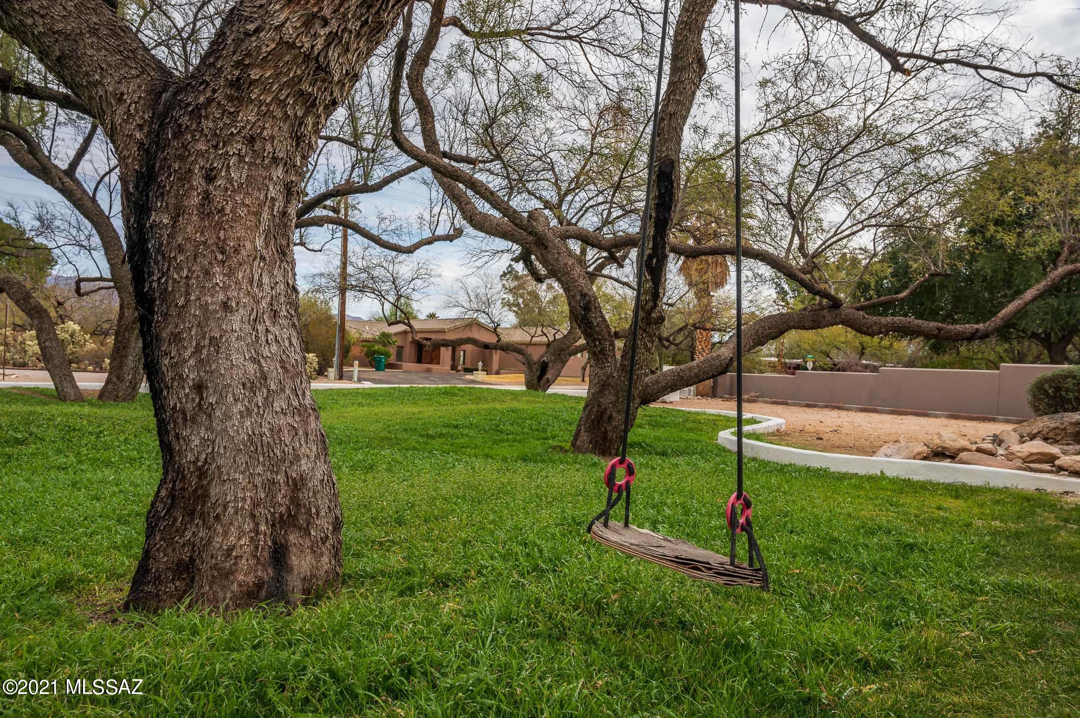 Country Club Estates NO. 1 - Residential
