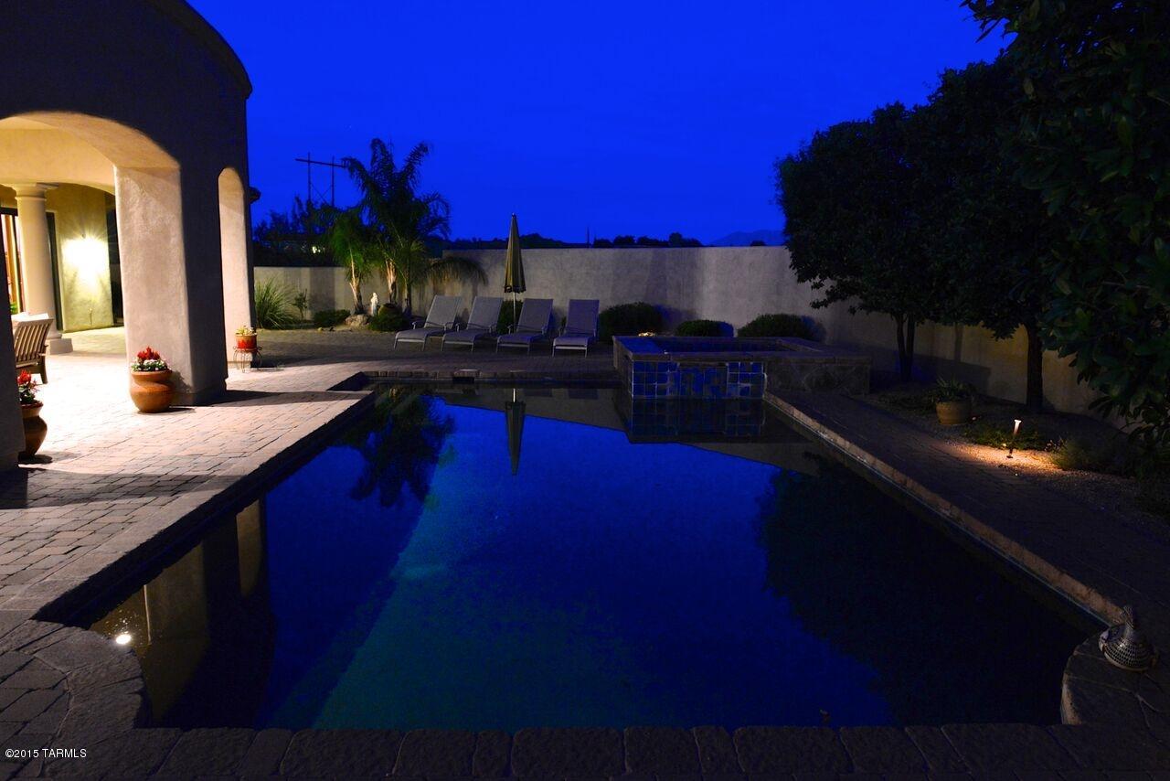 Honey Bee Ridge(The Estates At) - Residential