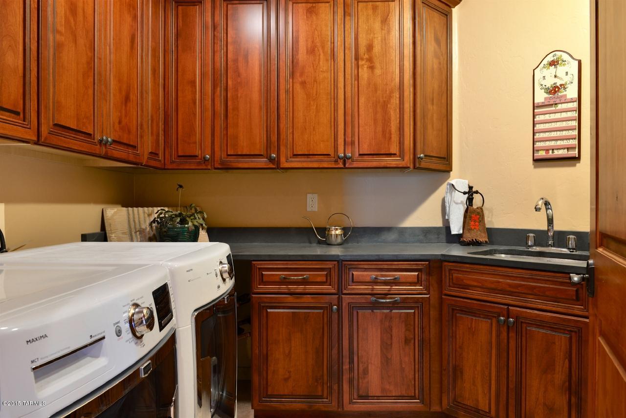 Honey Bee Ridge(The Estates At) - Residential