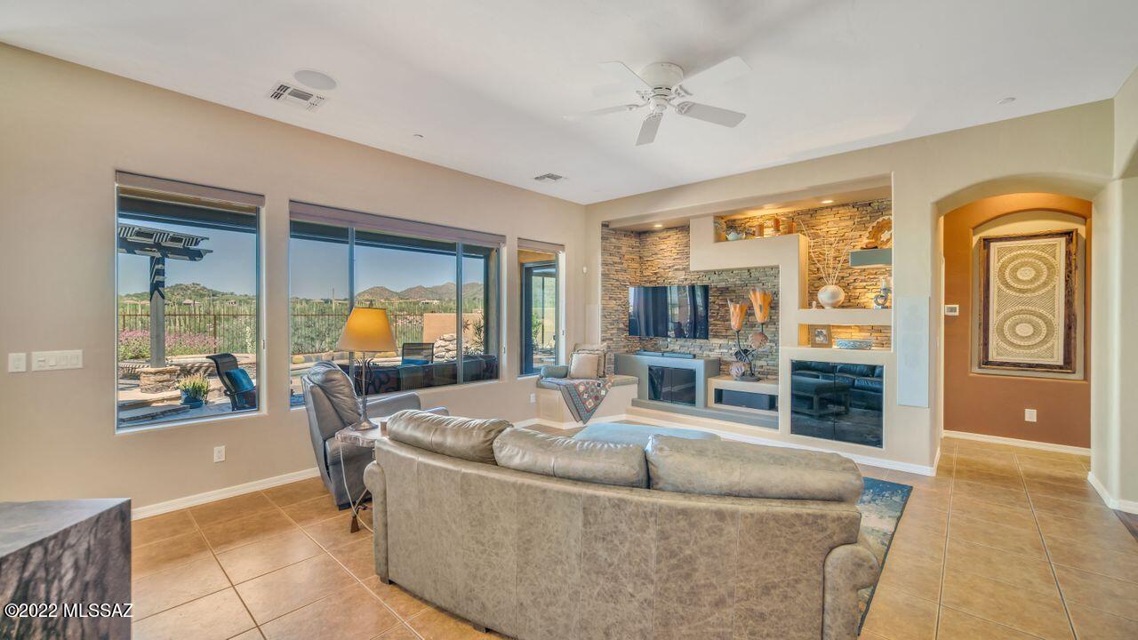 Bluffs at Dove Mountain Phase II - Residential