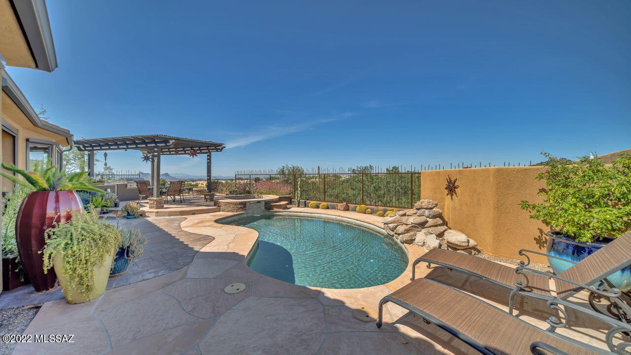 Bluffs at Dove Mountain Phase II - Residential