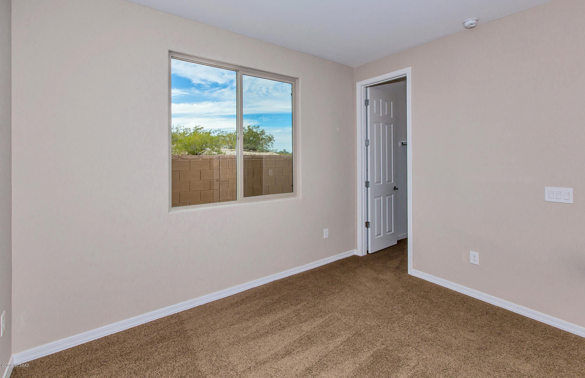 Camino De Oeste SQ20171600112 - Residential