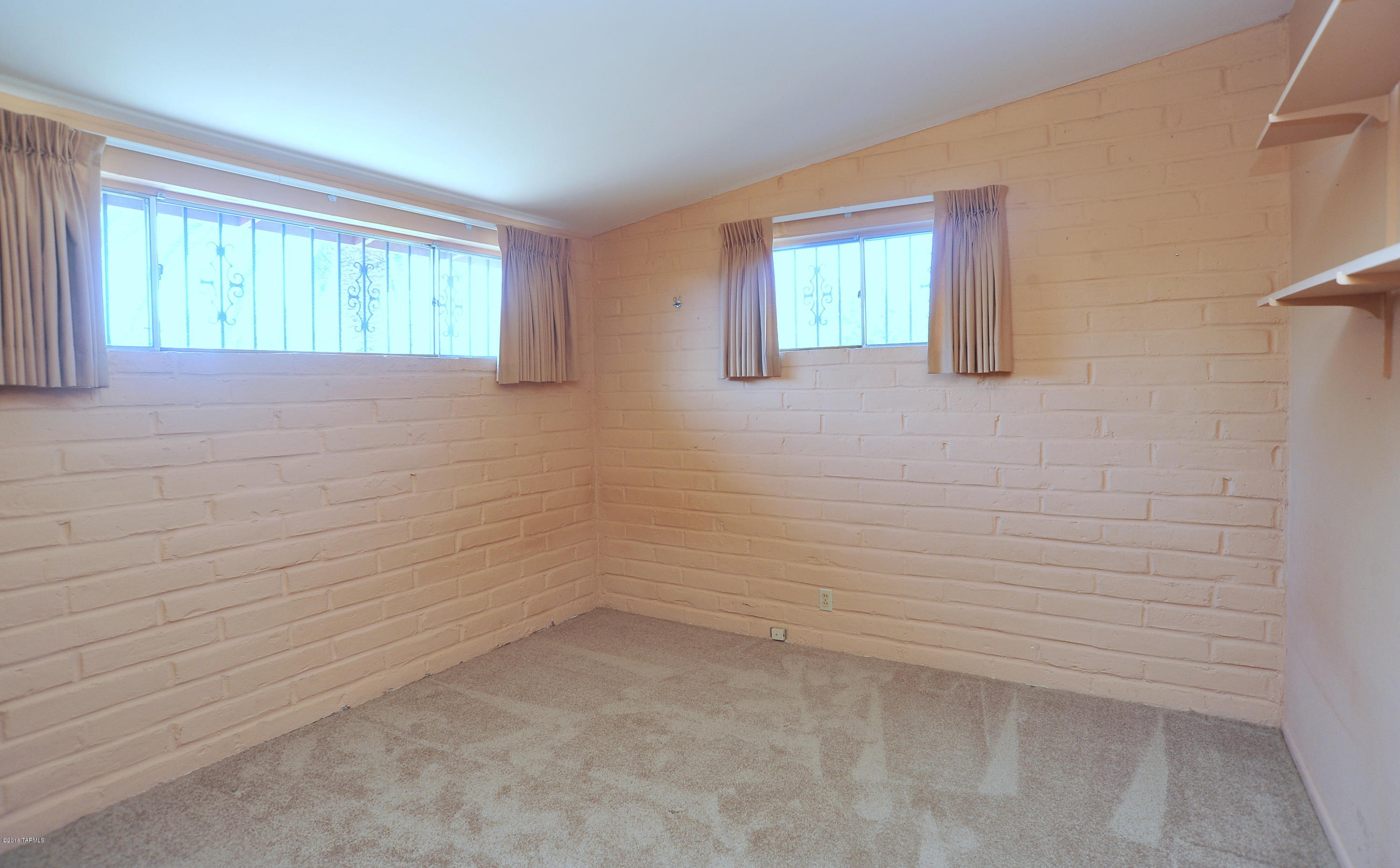Kingston Knolls Terrace - Residential