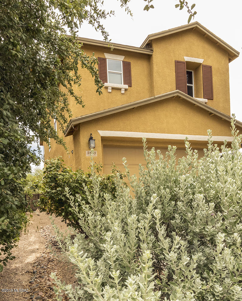 Mariposa Trail - Residential