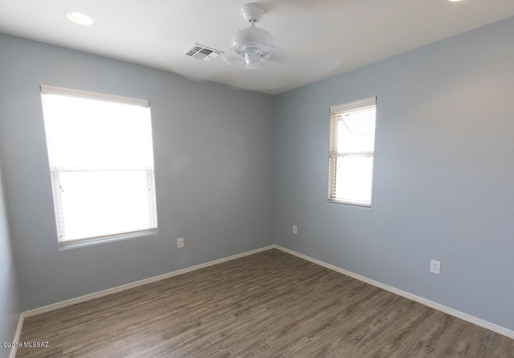 Mariposa Trail - Residential