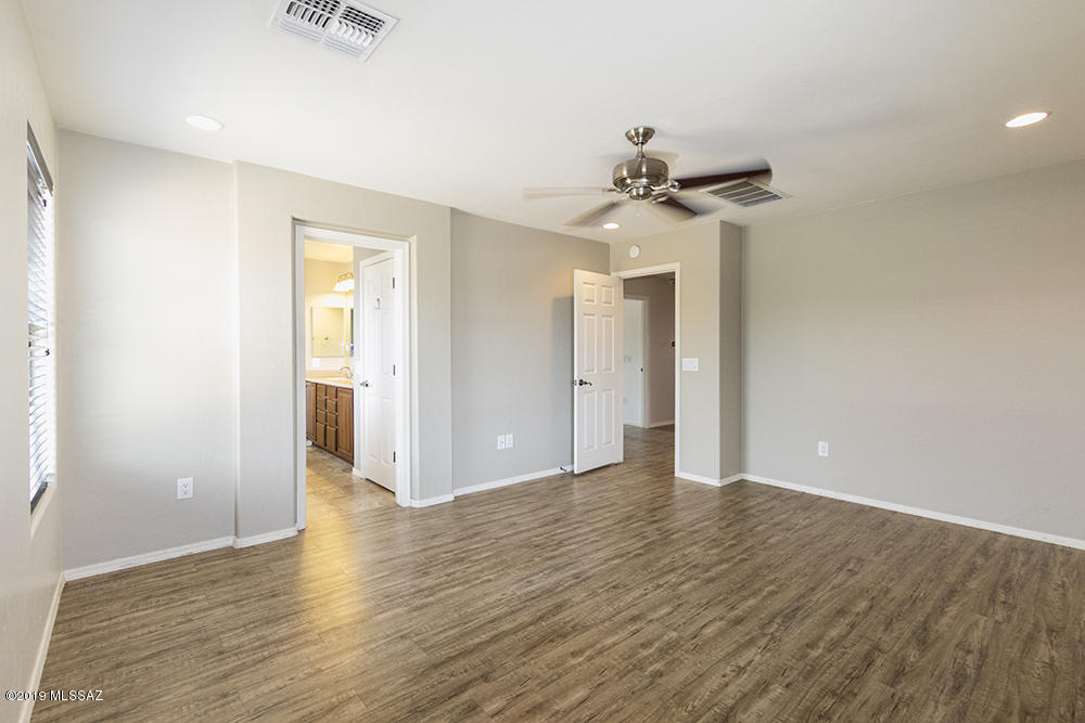 Mariposa Trail - Residential