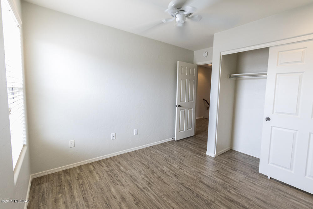 Mariposa Trail - Residential