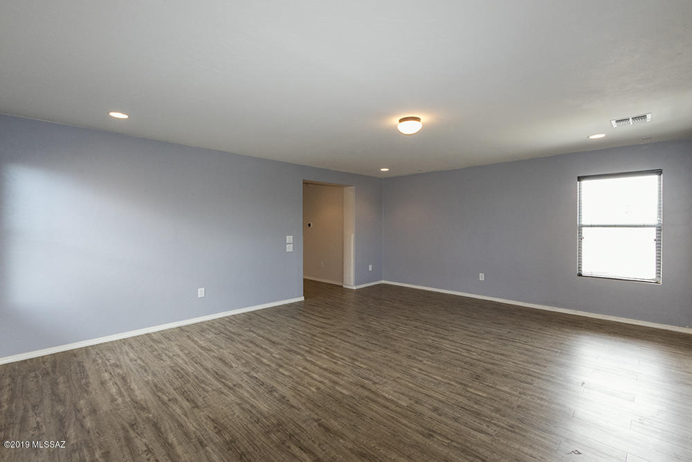 Mariposa Trail - Residential