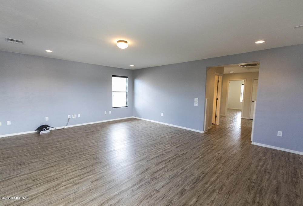 Mariposa Trail - Residential