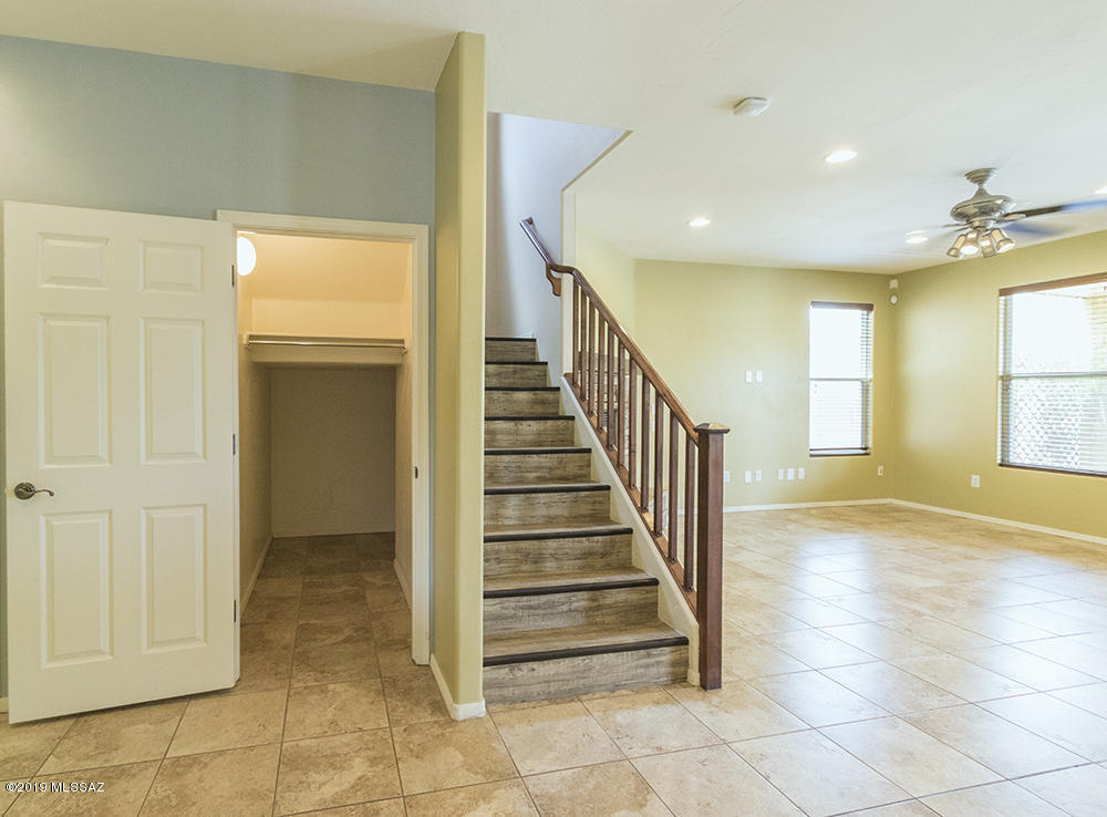 Mariposa Trail - Residential