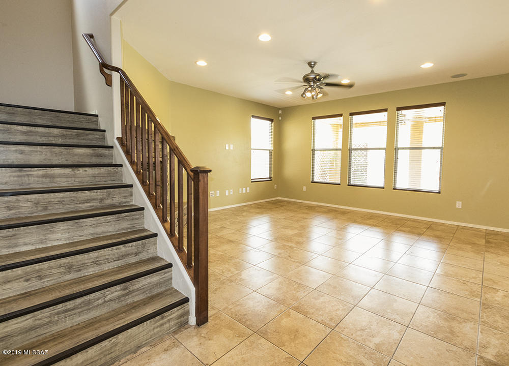 Mariposa Trail - Residential